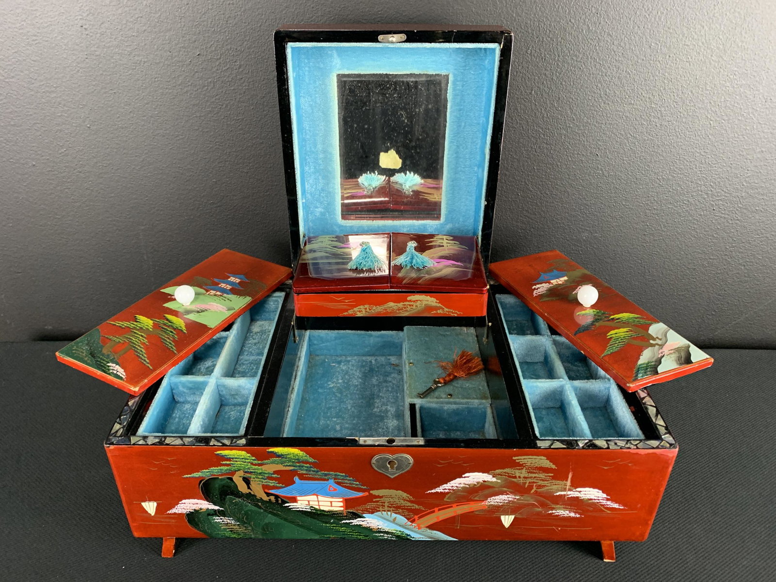 Vintage Japanese Red Lacquer Music Jewellery Box: Vintage Japanese Red Lacquer Music Jewellery Box, 14 Inches Long By 8.5 Inches Deep By 6 Inches High. In Working Order.