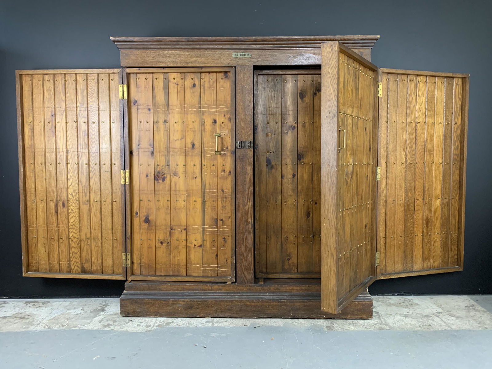 Antique Oak Hotel Lobby Key Cabinet Locker (1 of 7)