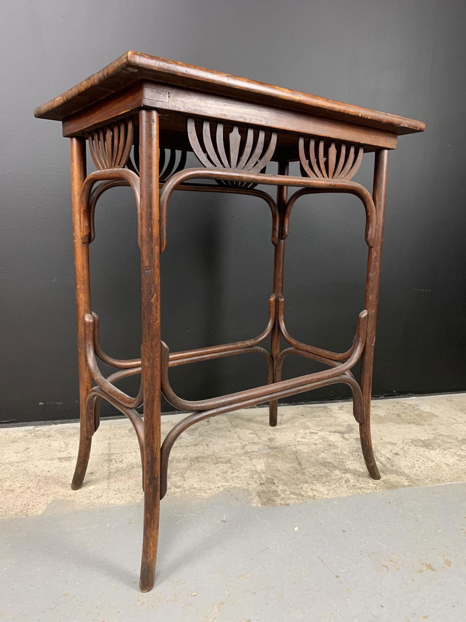 Thonet Secessionist Art Nouveau Bentwood Table (1 of 6)