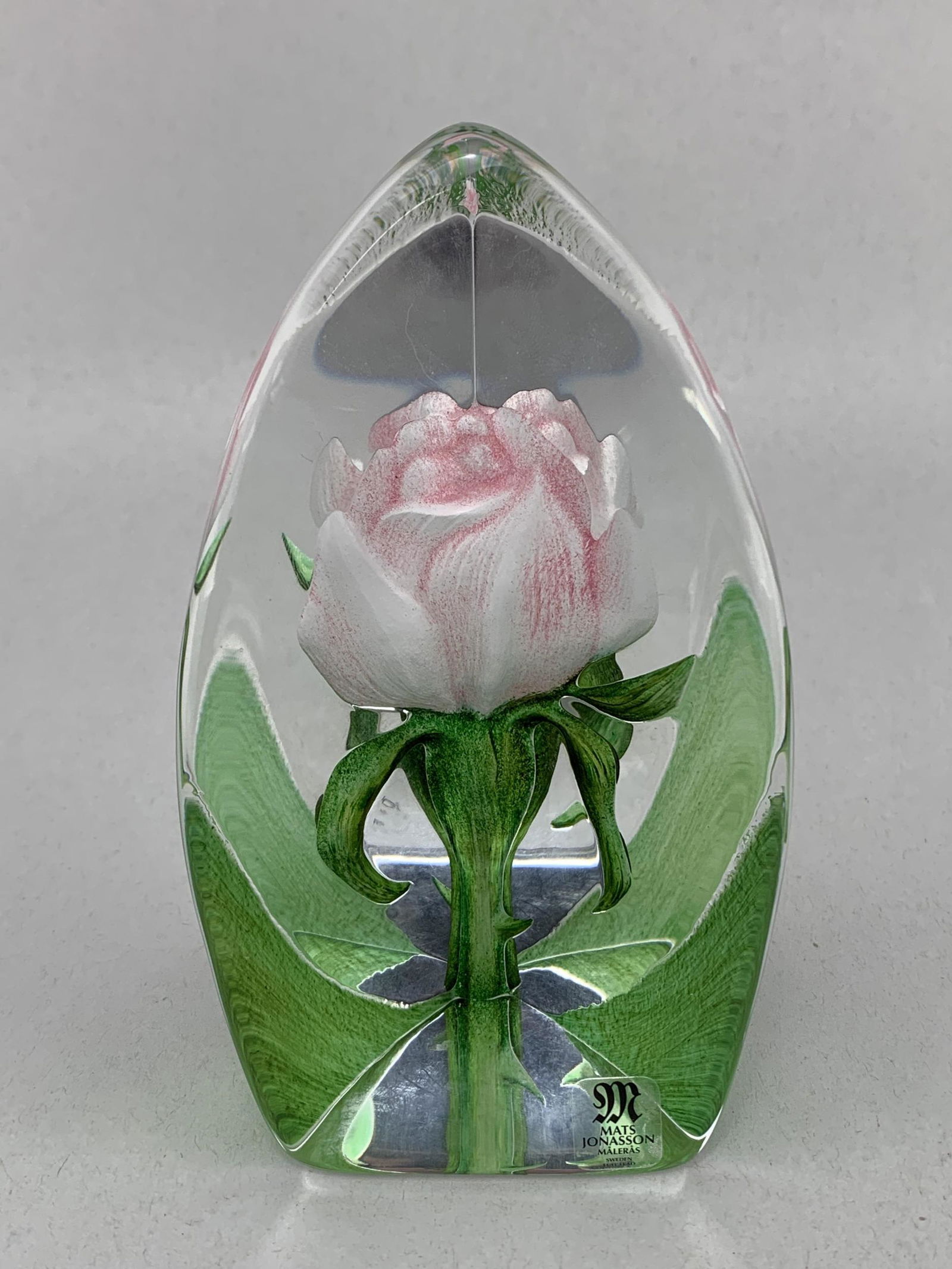 Mats Jonasson Sweden Art Glass Rose Paperweight (1 of 6)