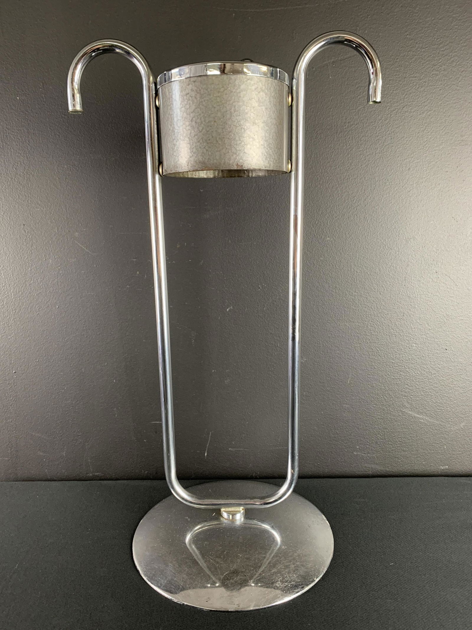 1930s Art Deco Royal Chrome Hotel Lobby Ashtray (1 of 5)