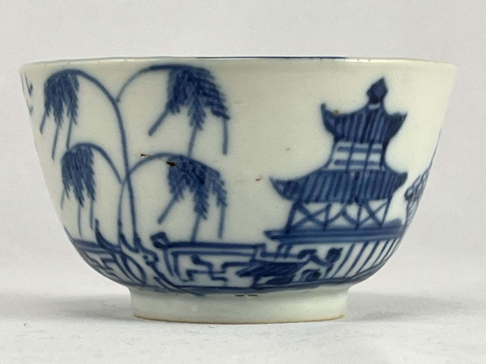 Chinese Qing Blue And White Porcelain Tea Cup: Chinese Qing Dynasty Blue And White Porcelain Tea Cup. 3.5" X 2" H.