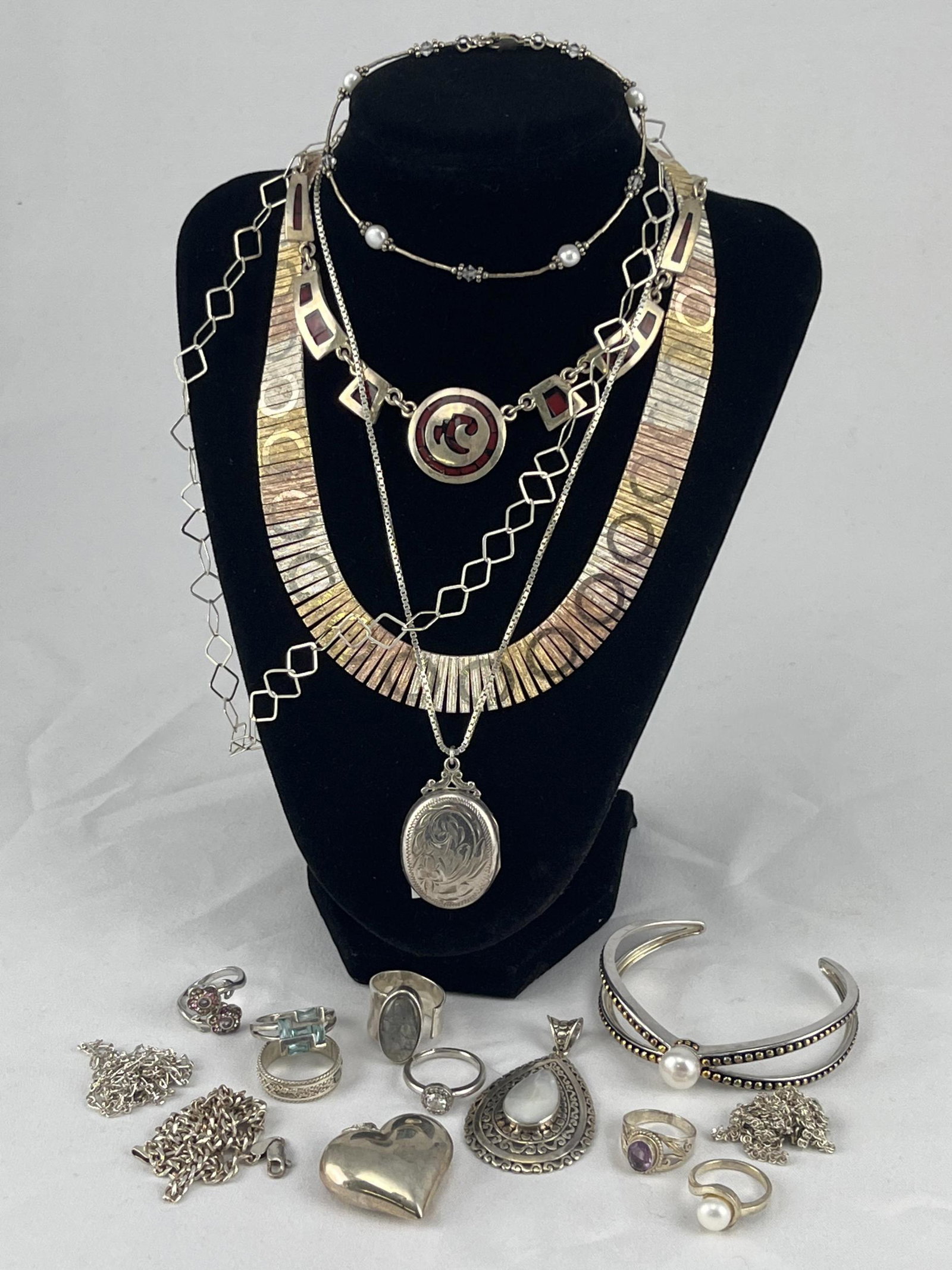 Large Lot Silver Jewelry, Rings, Necklaces, Gems (1 of 7)