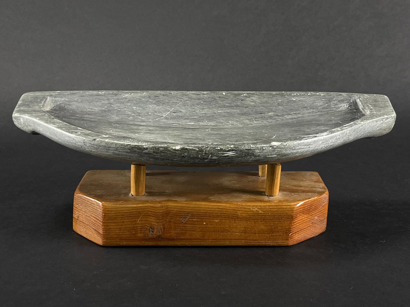 Inuit Qullig Soapstone Lamp / Stove and Base (1 of 6)
