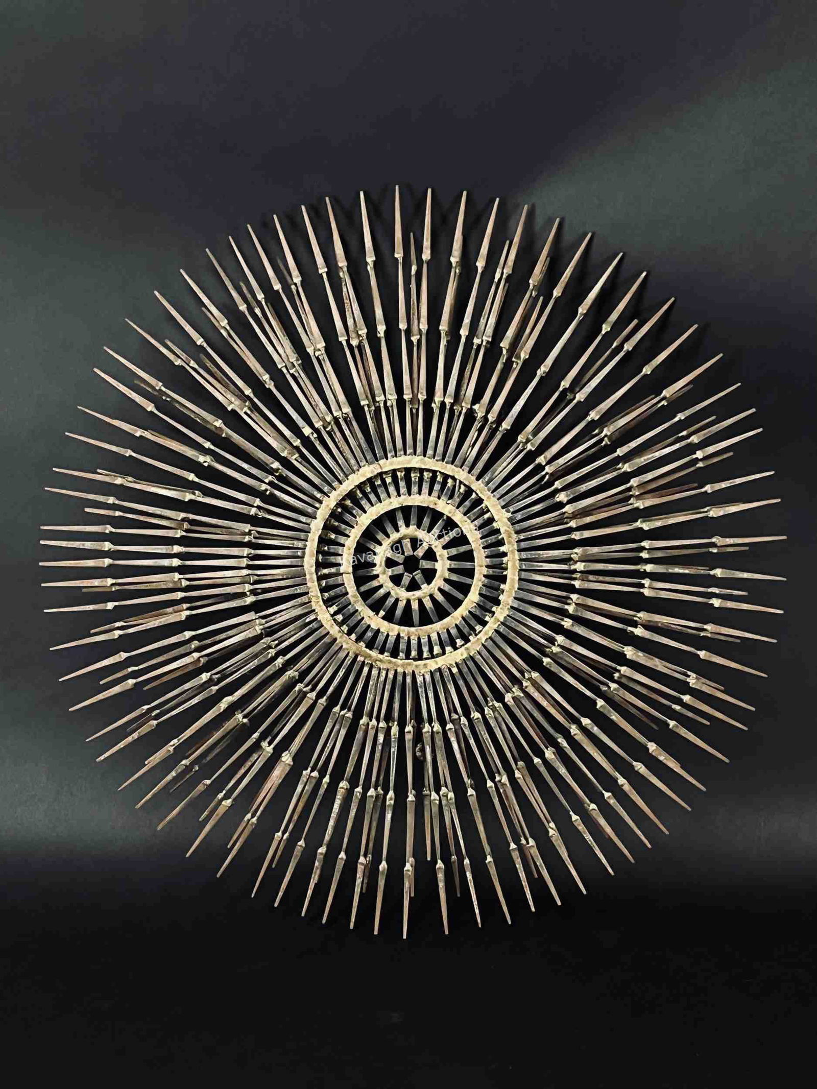 Mid Century Modern Brutalist Nail Art Sunburst (1 of 5)