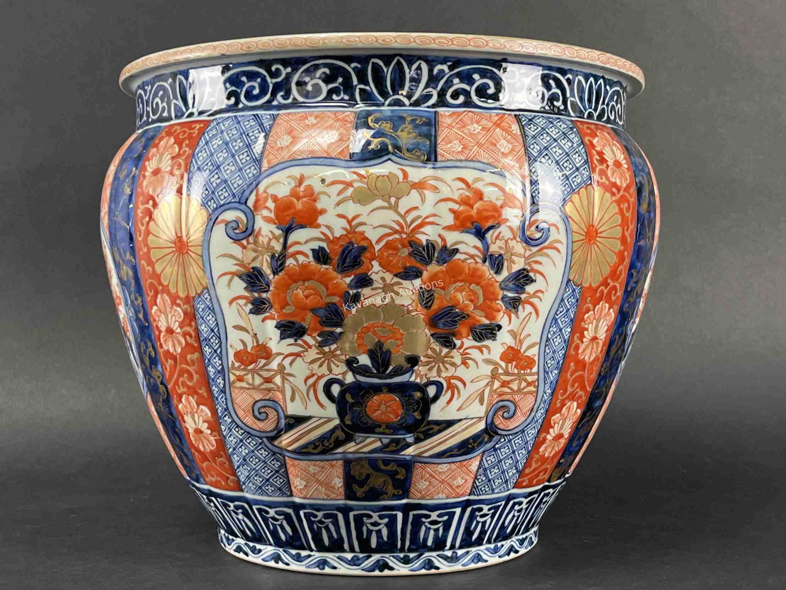Antique Japanese Or Chinese Imari Planter: Antique Japanese or Chinese Imari Planter, 18 / 19th C. 13 inches diameter x 10.5 H.