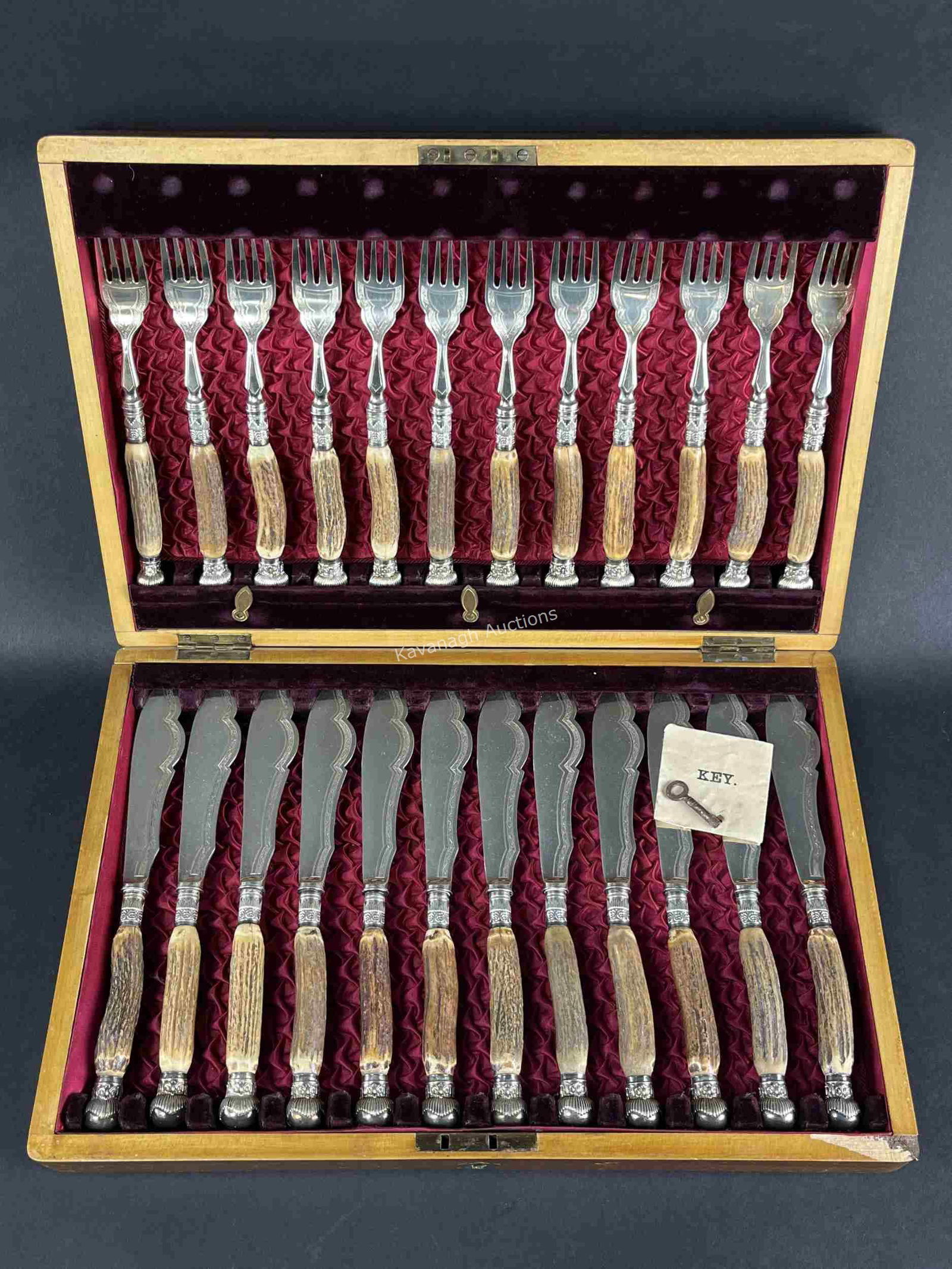 Rare Rodgers Antique Stag Antler Fish Set for 12 (1 of 7)