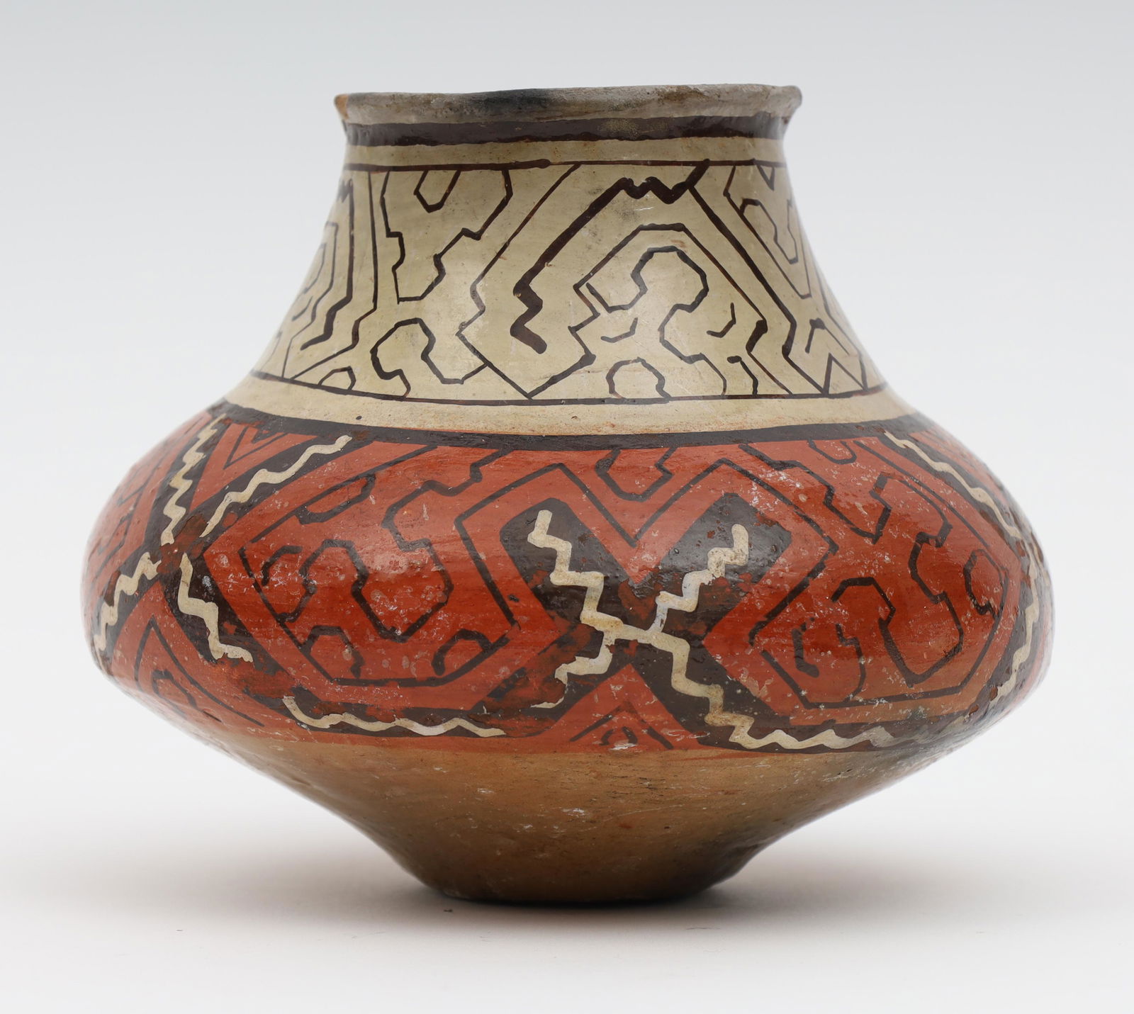 Peruvian Shipibo Cabinet Vase / Storage Jar (1 of 8)