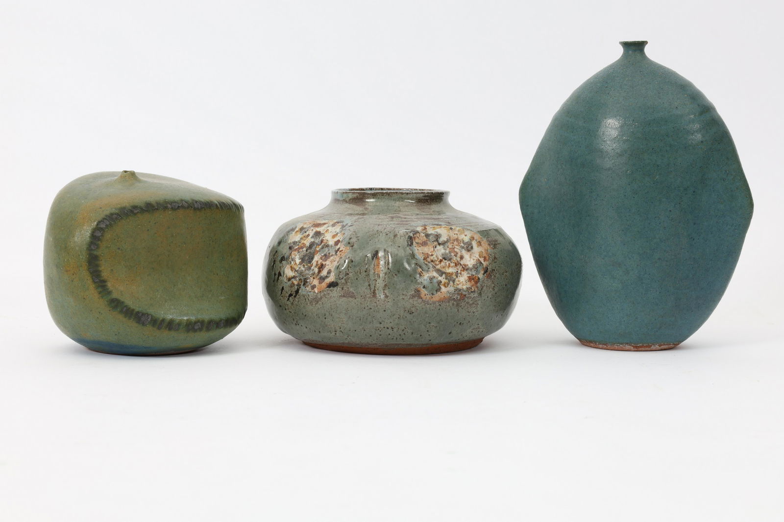 Lot Of Vintage Modernist Art Pottery Vases Signed (1 of 4)