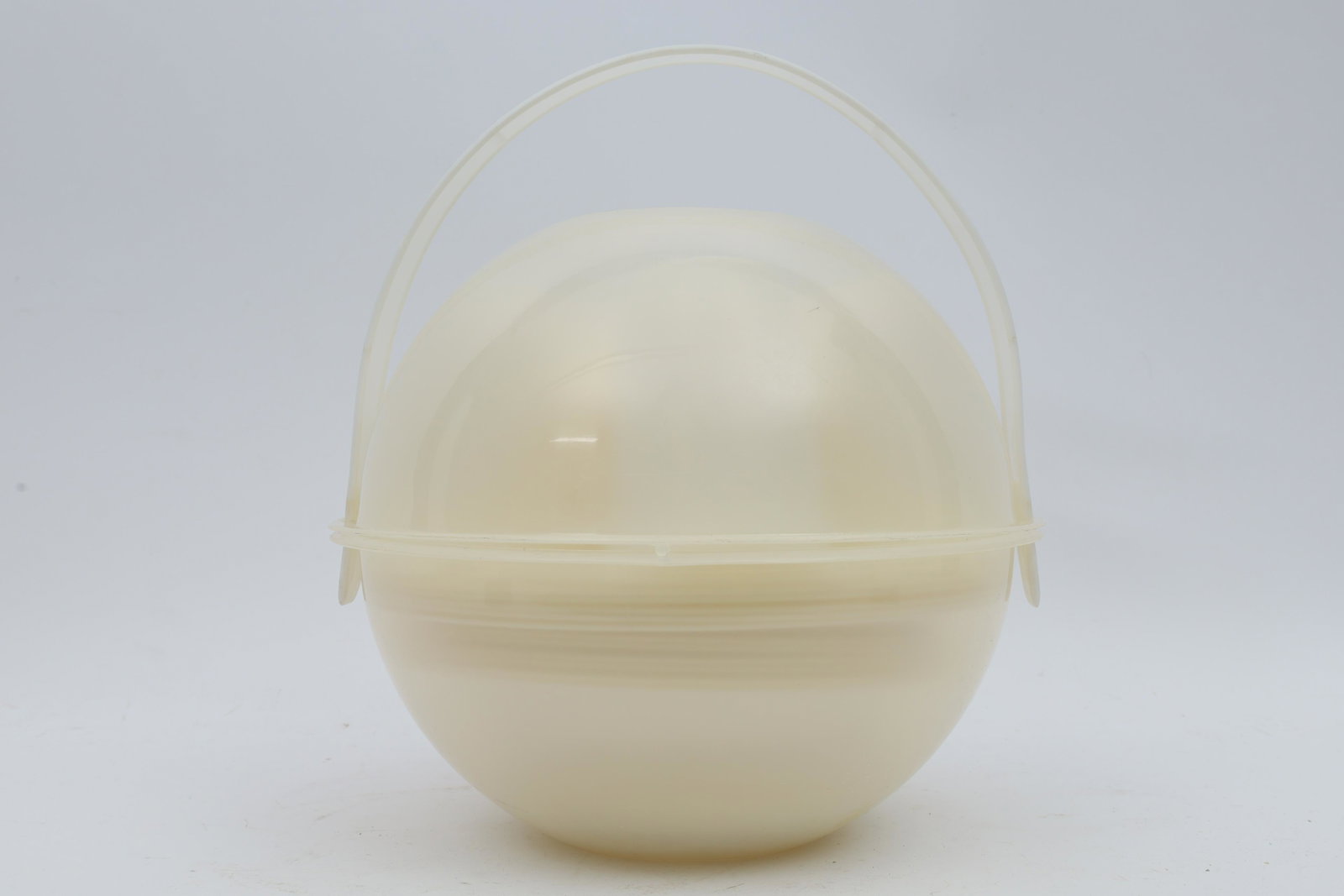 Mid Century Guzzini Style Picnic Ball, Plasutil: Mid Century Guzzini Style Picnic Ball, Plasutil Brazil. Service for 6. 6 Dinner plates measure 9.5 inches; 6 luncheon plates measure 8.25; 6 side plates measure 6.25 inches; 6 cups measure 3.25 x 4 in