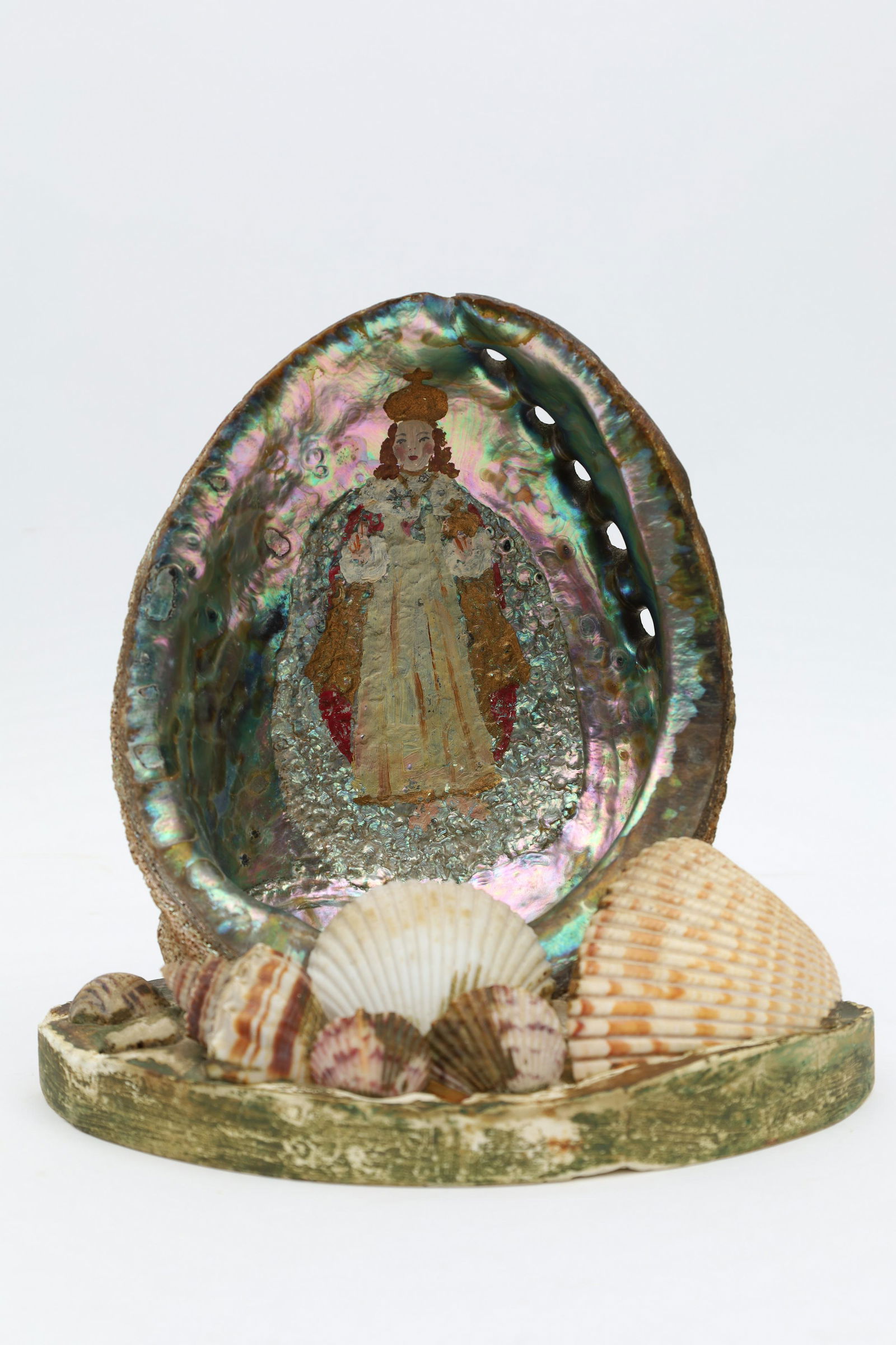 Vintage Folk Art Painted Seashell Virgin Mary (1 of 5)