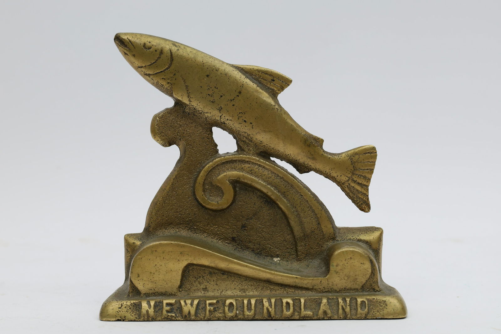 Vintage Brass Newfoundland Fish Doorstop (1 of 4)