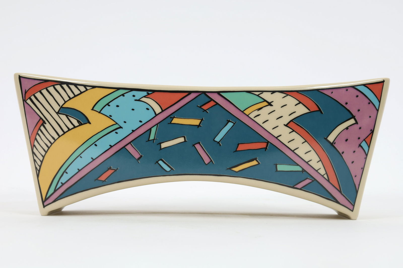 Rosenthal Dorothy Hafner FLASH Serving Bowl: Rosenthal Dorothy Hafner FLASH Serving Bowl. Measures 10.5 L x 5 W x 4 inches H.