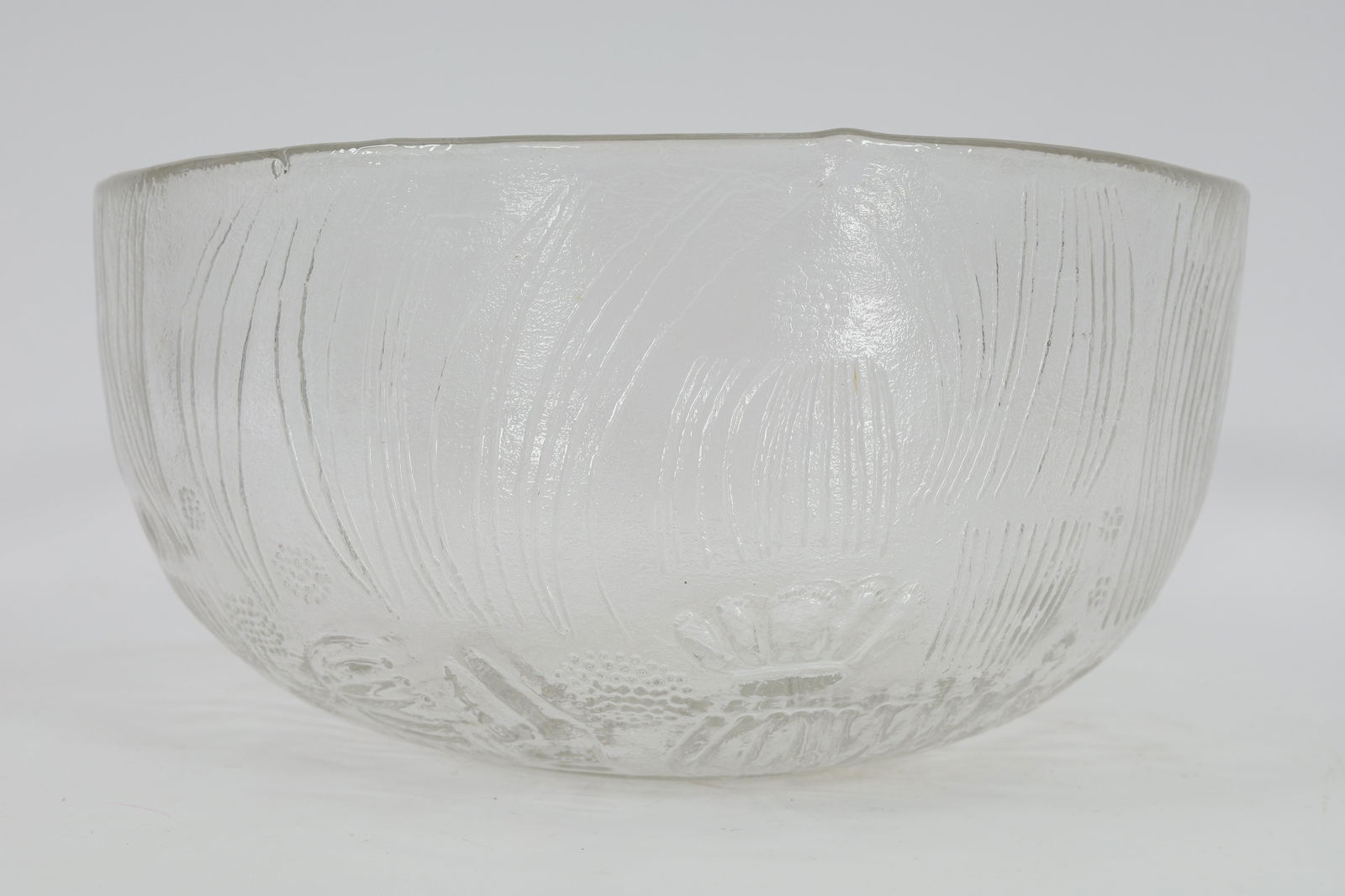 Kosta Boda Goran Warff Dalom Bowl: Kosta Boda Goran Warff Dalom Series Bowl. Measures 11.5 x 5.5 inches.