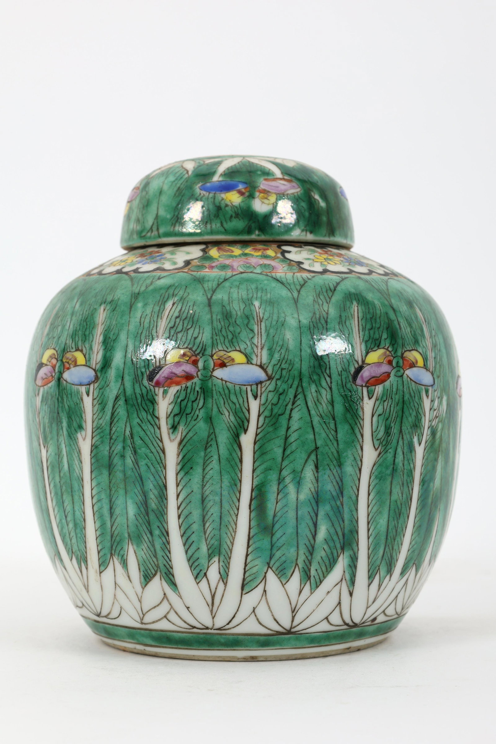 Antique Chinese Cabbage Leaf Ginger Jar: Antique Chinese Cabbage Leaf Ginger Jar. 6 inches H including lid.