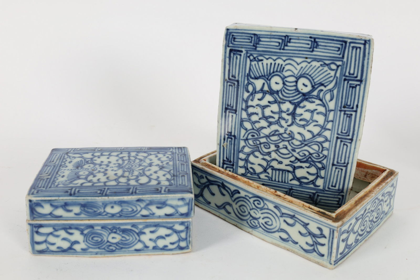 Two Antique Chinese Porcelain Boxes (1 of 8)