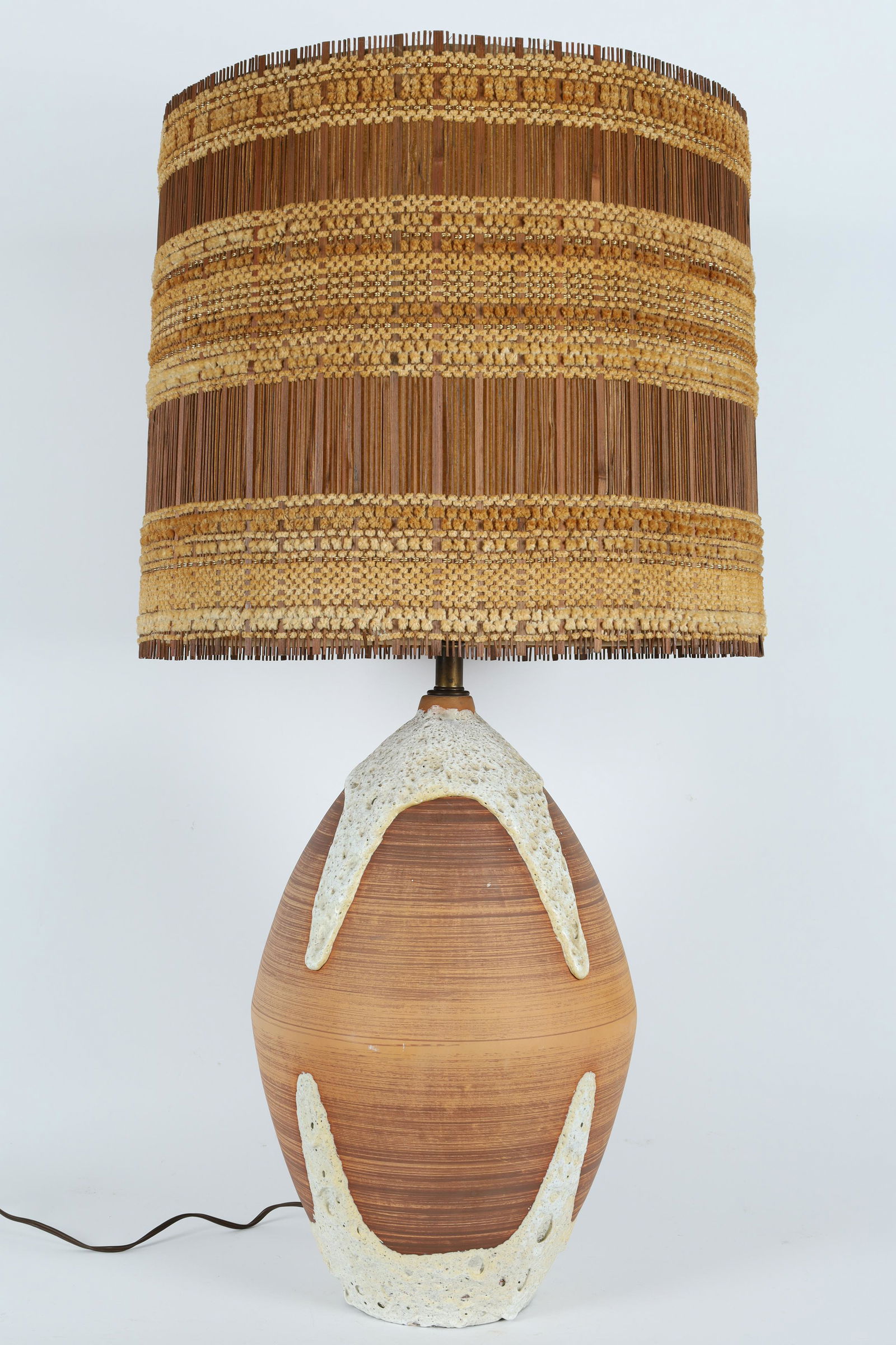 Massive 1950s Ceramic MCM Pottery Tiki Lamp (1 of 8)