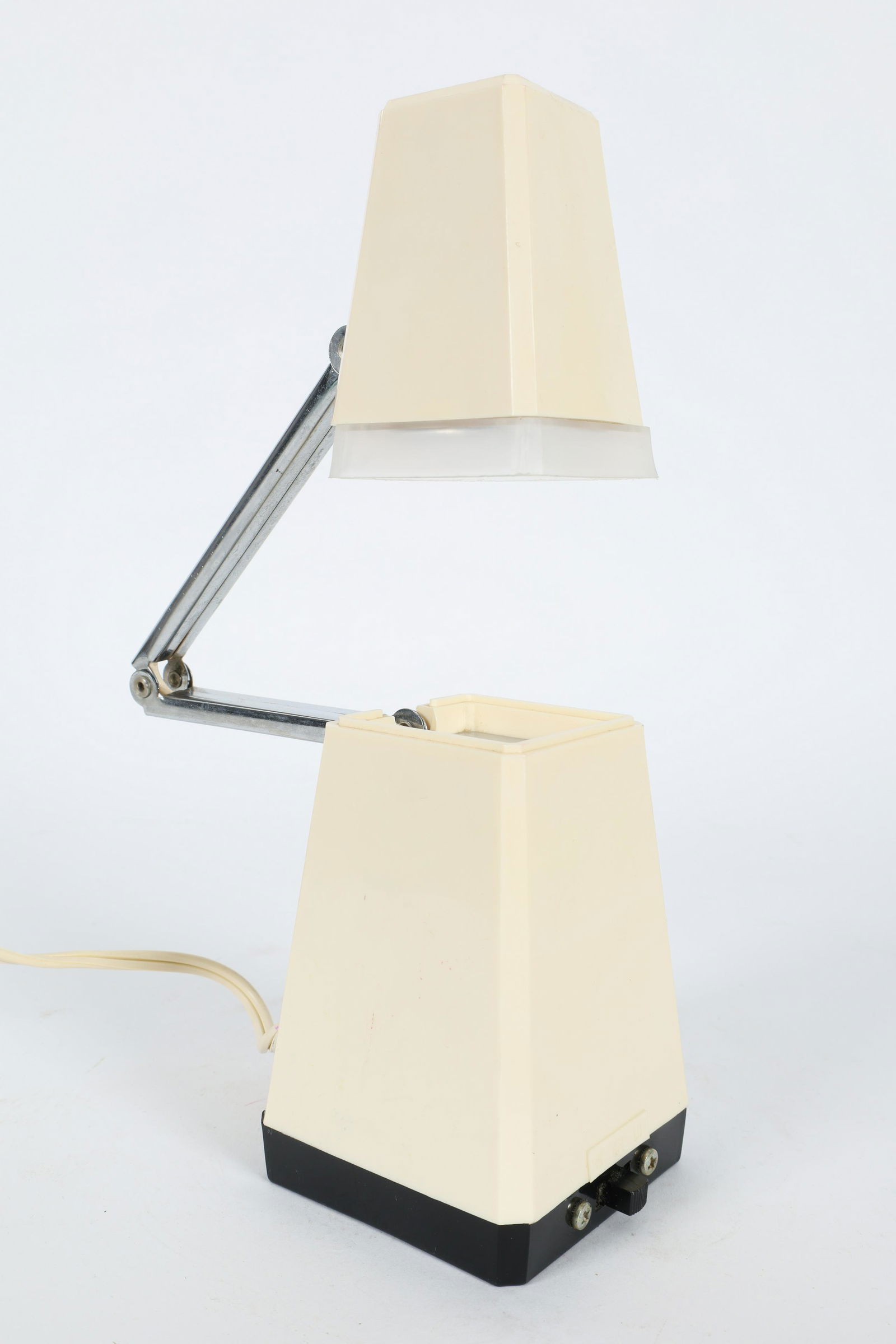 Vintage Well-Lite Folding Pyramid Table Lamp (1 of 6)