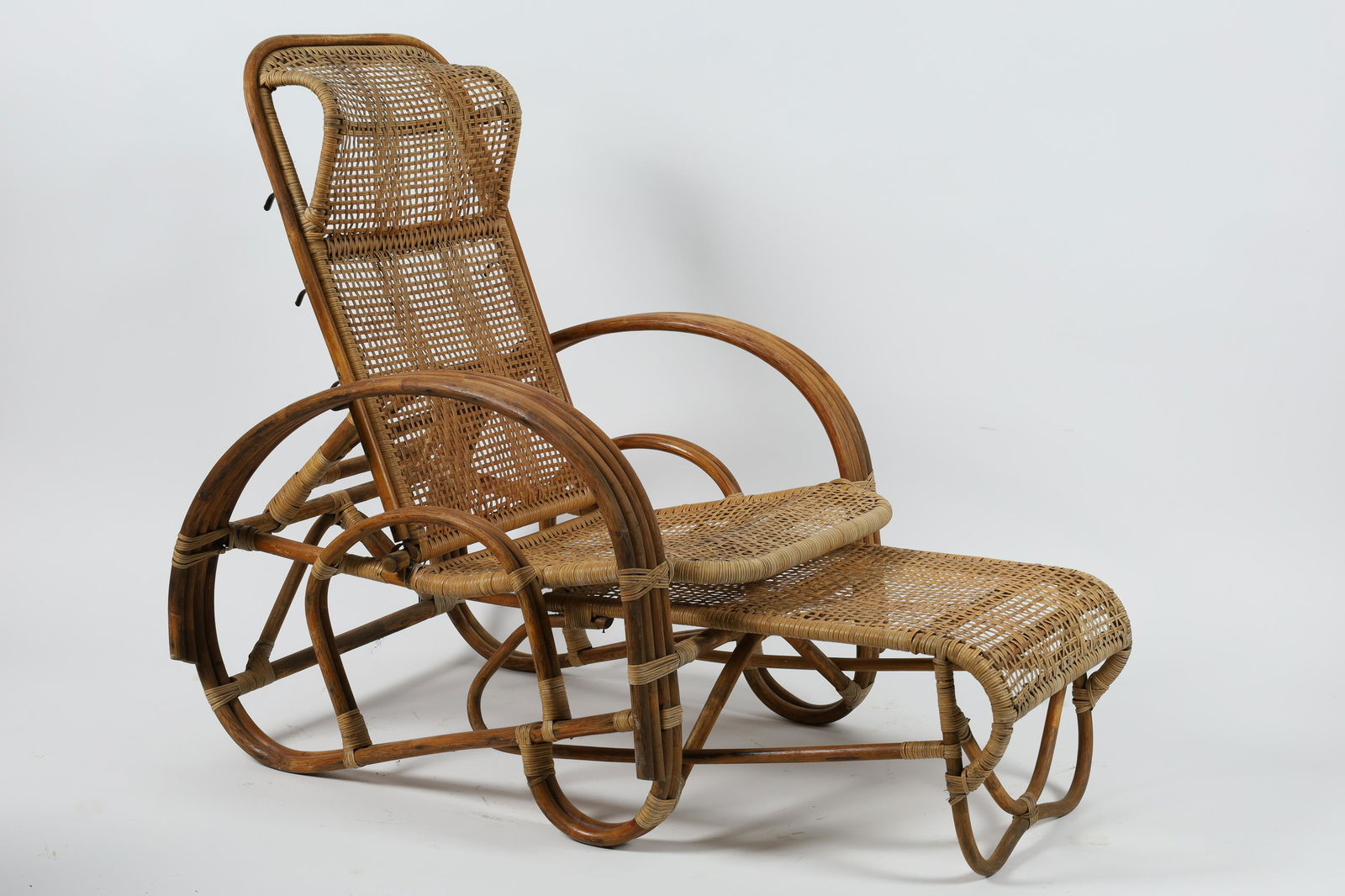 Antique Wicker Steamer Deck Lounge Chair (1 of 7)