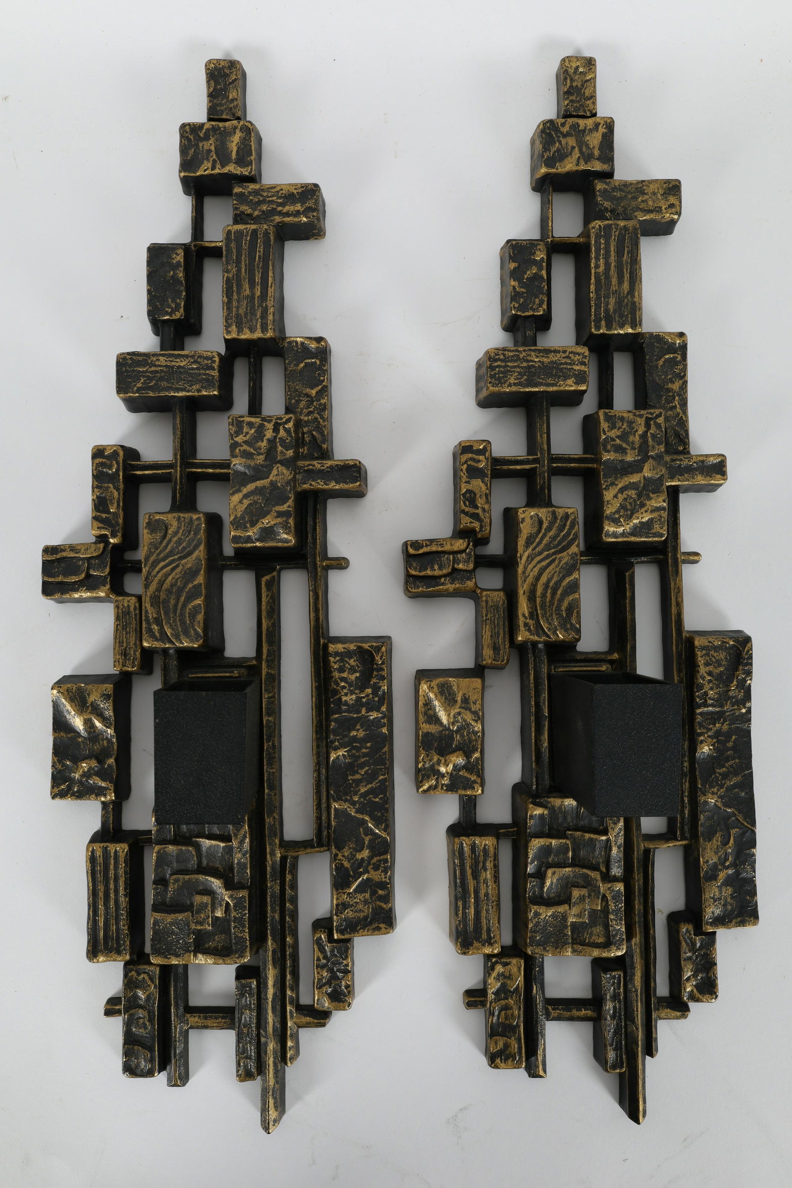 Dart Vintage Brutalist Molded Plastic Candlesticks (1 of 5)