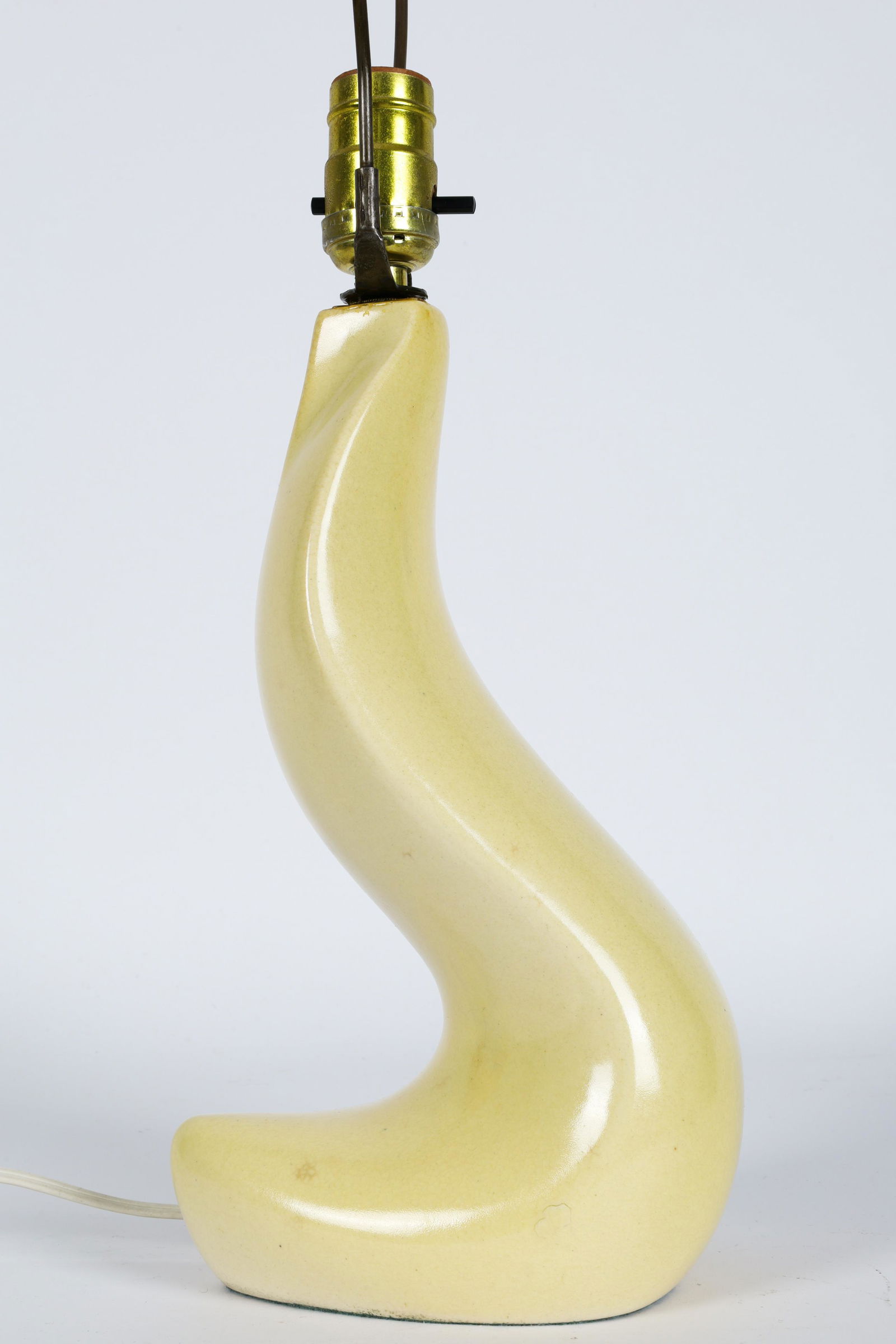 Mid Century Yellow Art Pottery Haeger Table Lamp (1 of 3)
