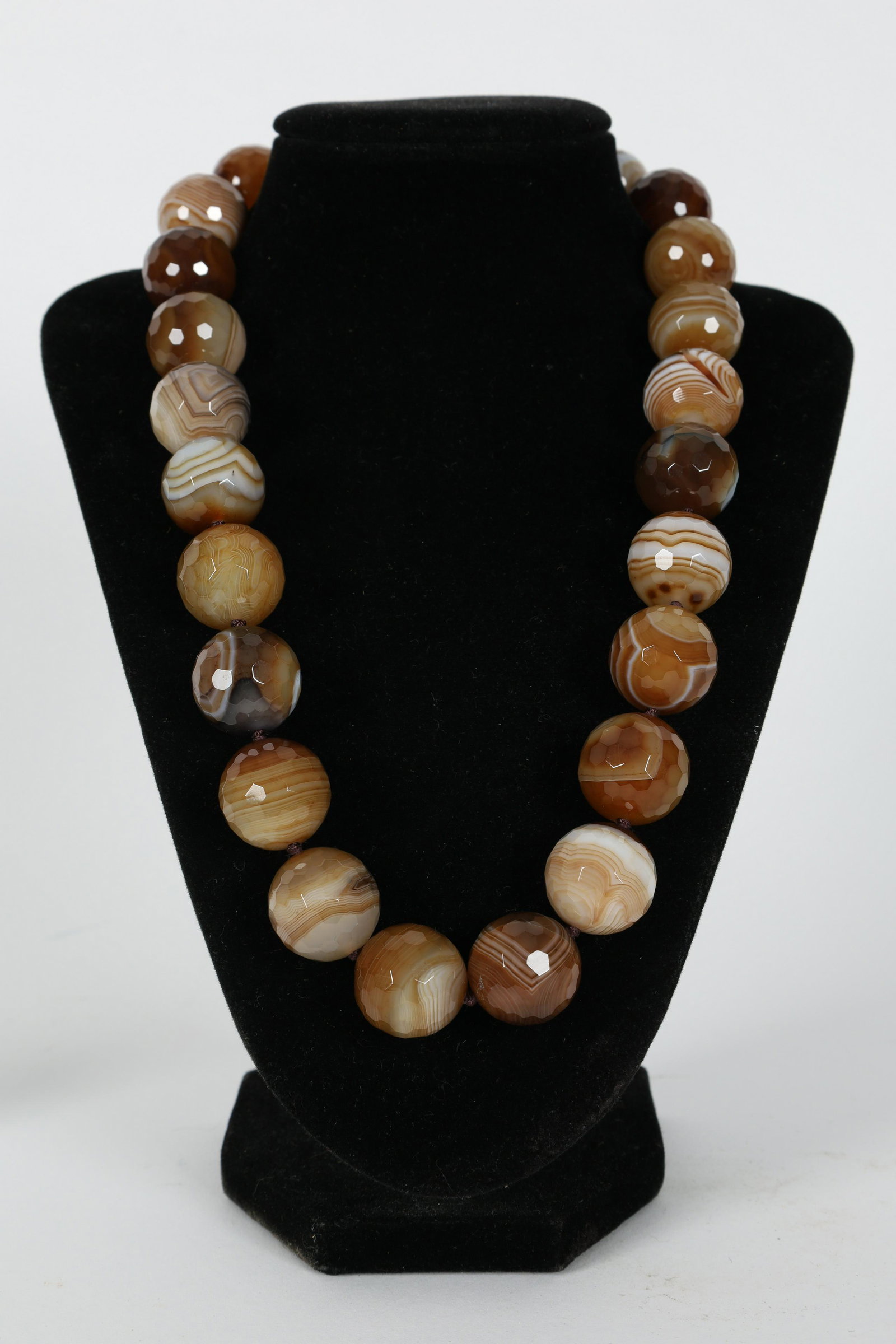 Faceted Banded Agate Bead Necklace (1 of 7)
