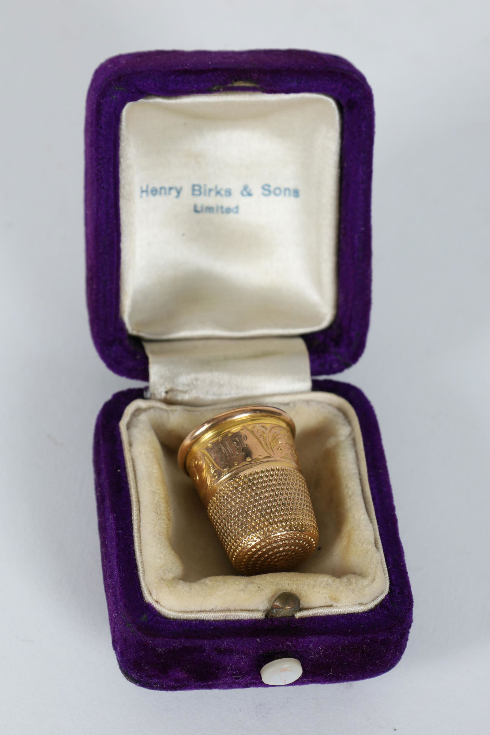 Antique Edwardian 9K Gold Thimble (1 of 7)
