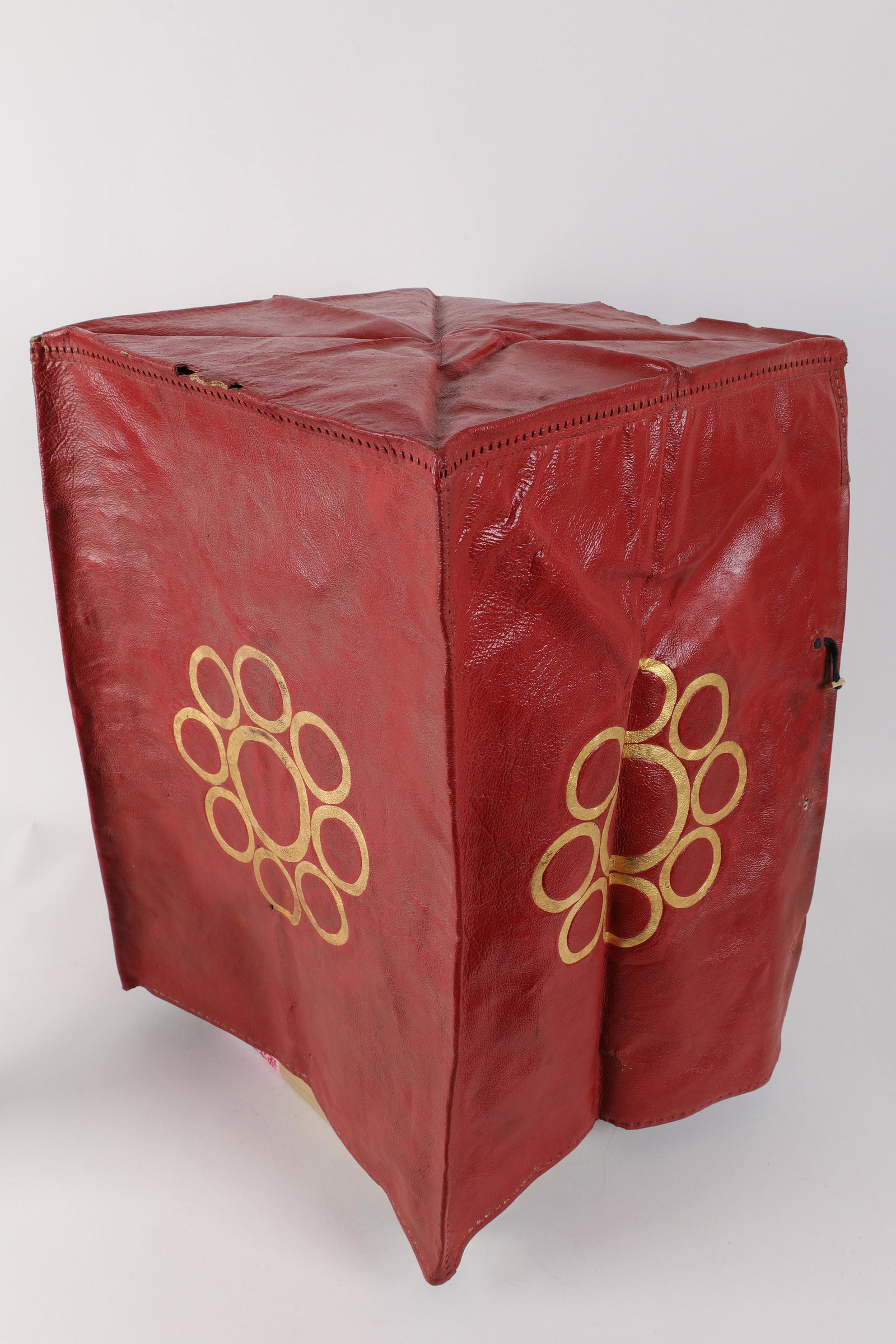 Japanese Edo Leather Armour Box / Hitsu Cover: Japanese Edo Leather Armour Box / Hitsu Cover. Used by samurai on battlefield, foldable and practical. Rare Red leather decorated with gold mons and characters. 14 x 14 x 22 inches H. Some condition i