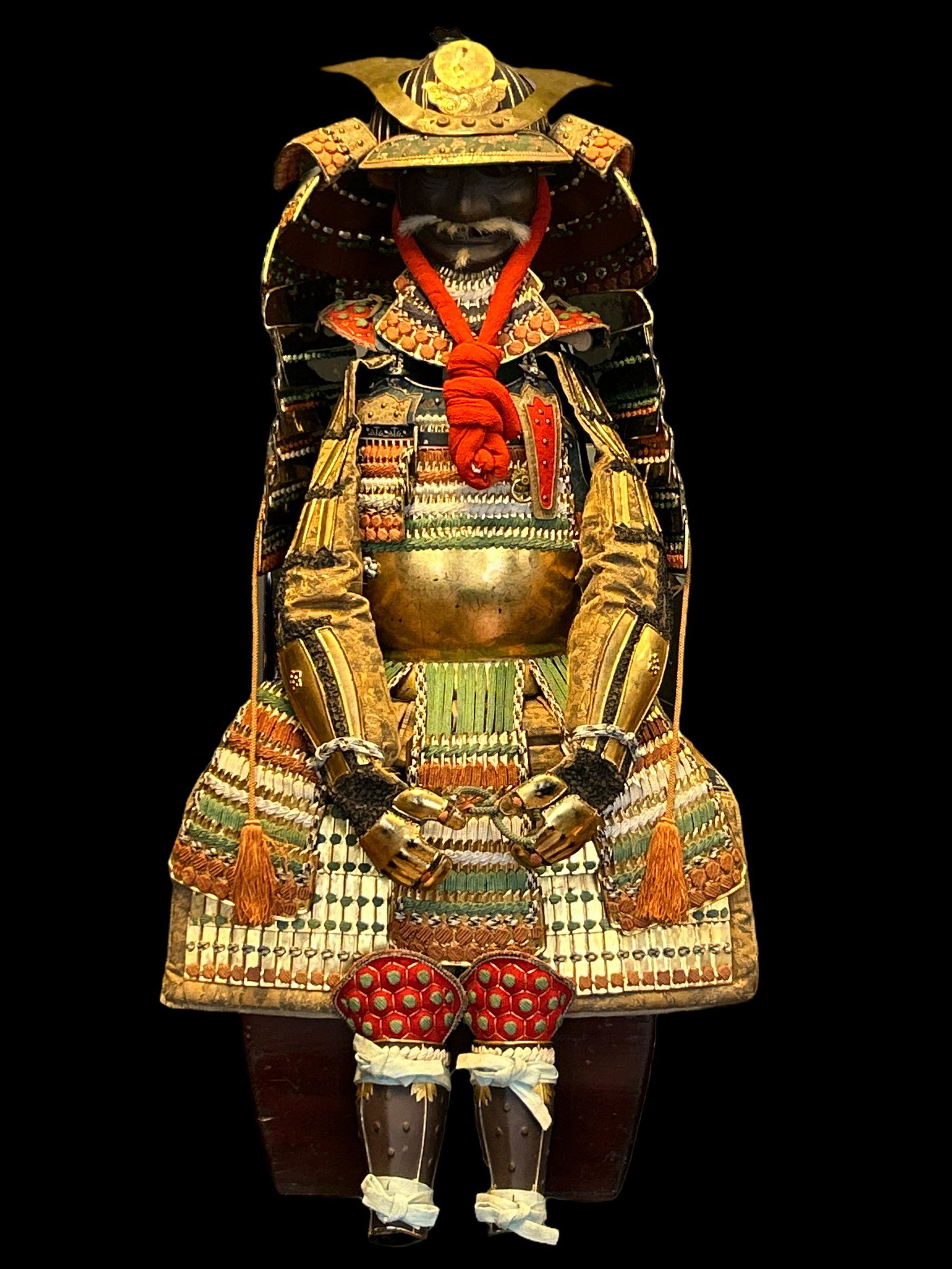 Antique Japanese Daimyo Child's Armour: Antique Japanese Daimyo Child Armour. Made in the same manner as full sized Samurai armor. Wonderful and unique piece of craftsmanship of silk, fabric, paper, Japanese lacquer (Nashiji Nuri) gold and 