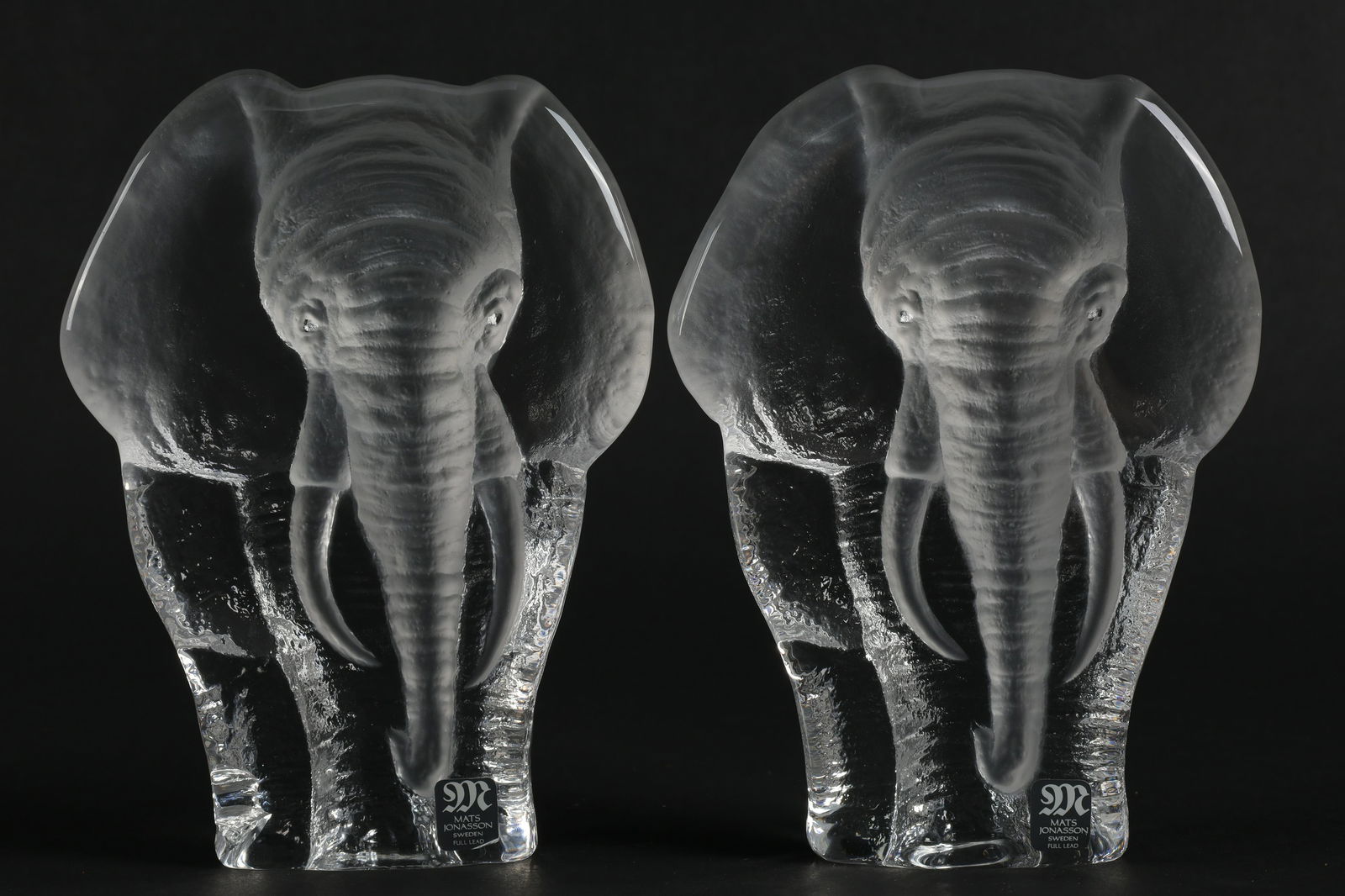 Maleras Mats Jonasson Crystal Elephant Sculptures (1 of 7)