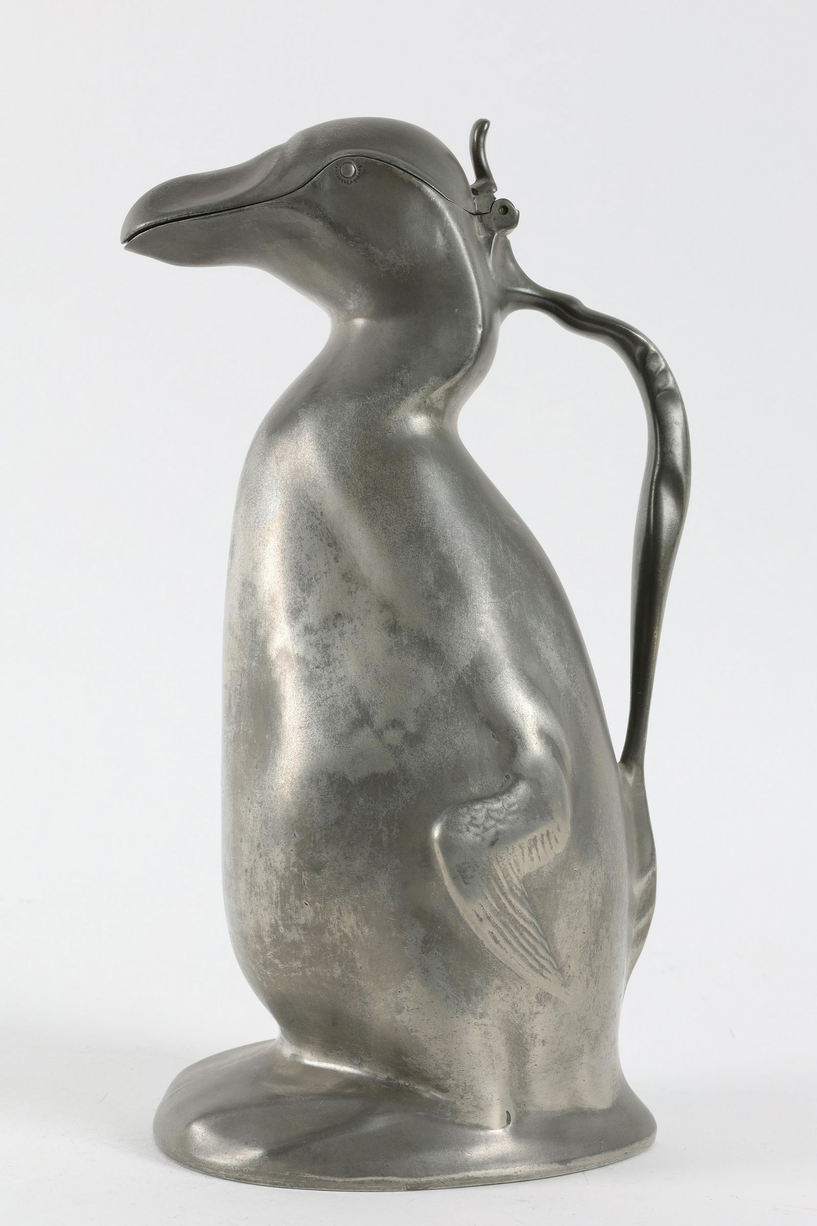 Jugendstil Pewter Kayserzinn Auk Penguin Decanter (1 of 8)