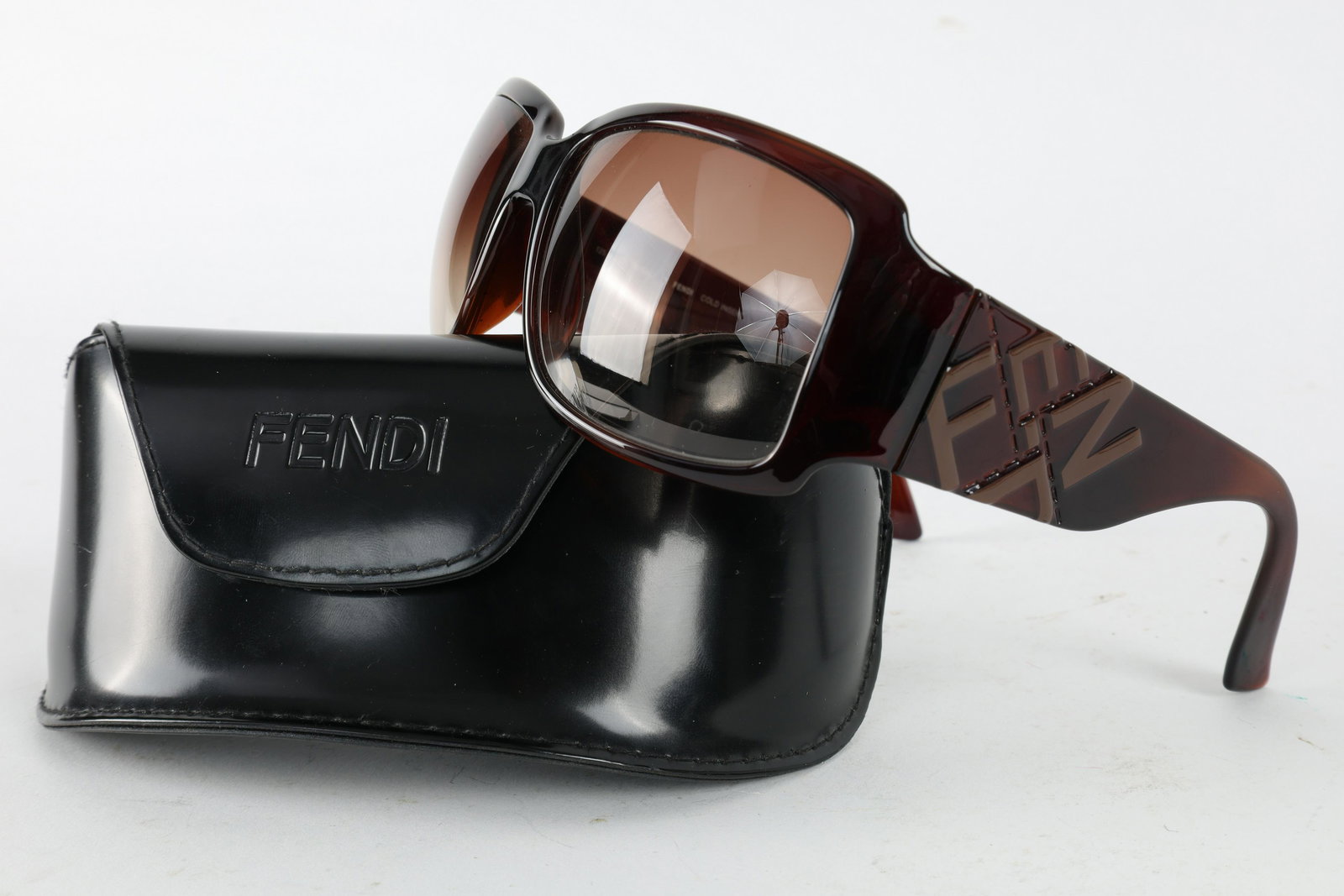 FENDI Model FS 456 238 Lady Womens Sunglasses: FENDI Model FS 456 238 Lady Womens Sunglasses. In original case.