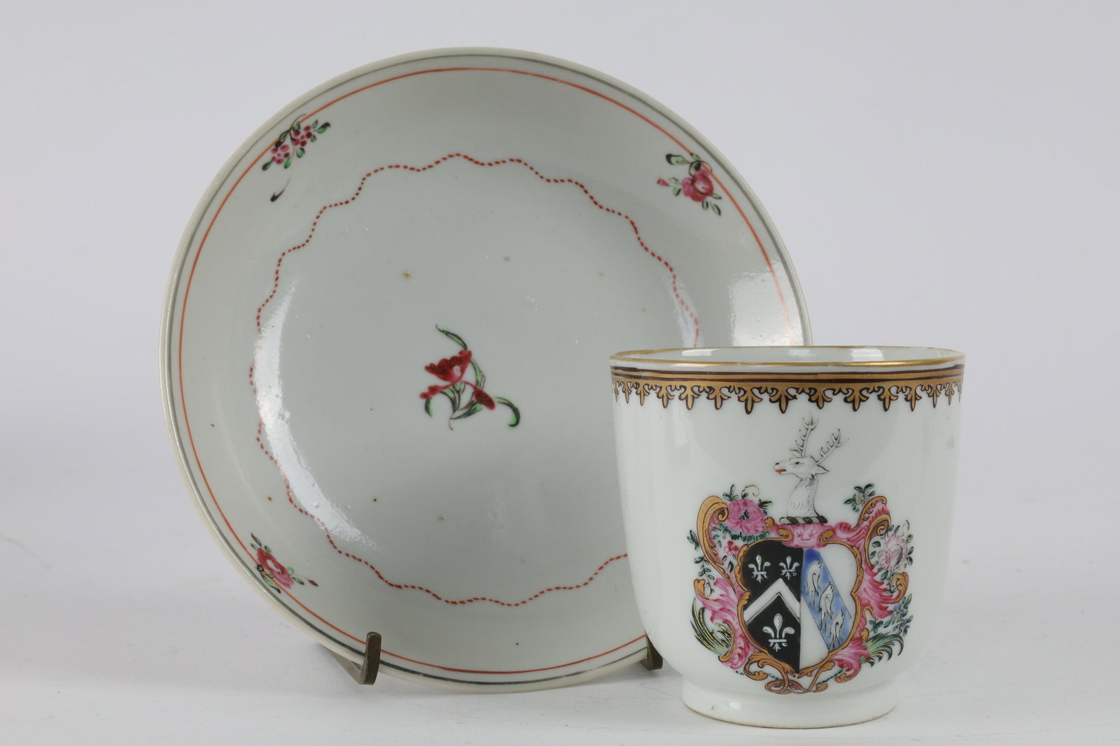 Antique Chinese Armorial Tea Cup and Saucer (1 of 9)