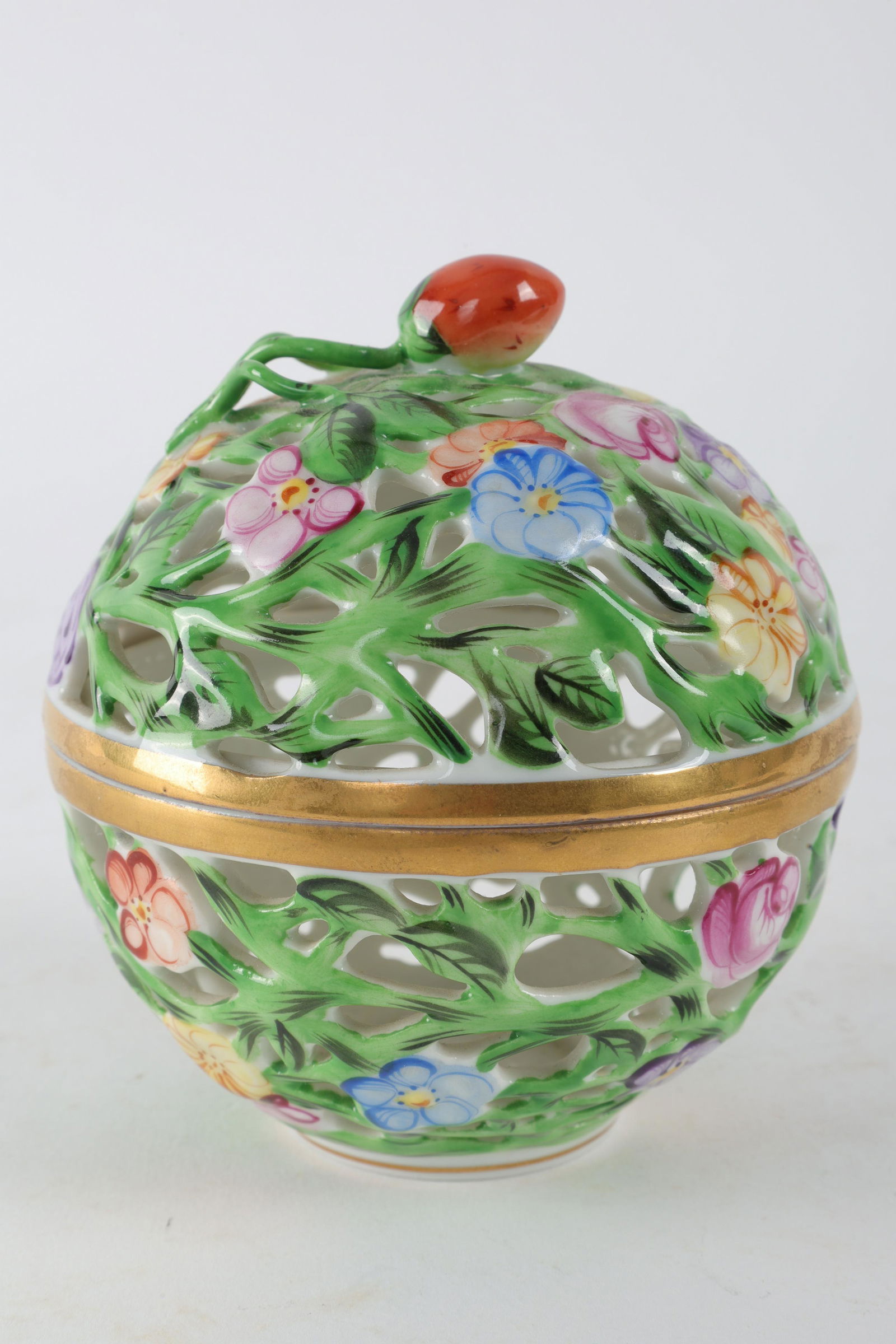 Herend Hungary Pierced Work Ceramic Box (1 of 6)