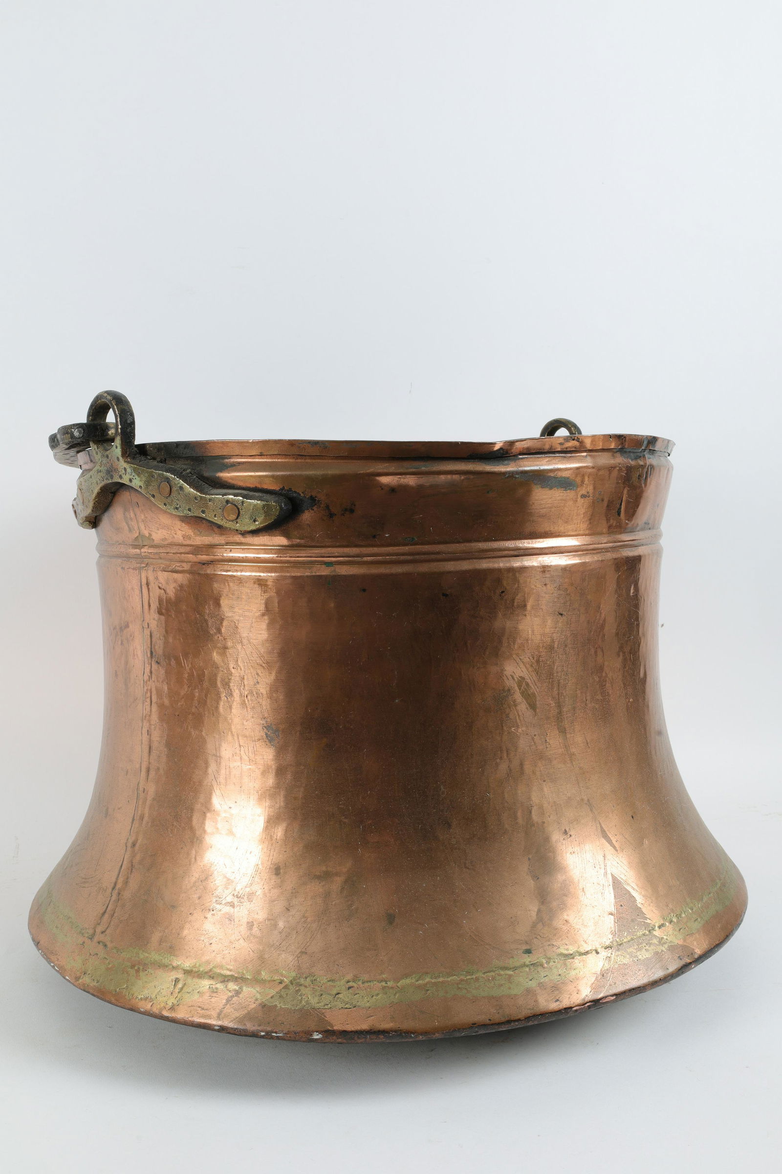 Large Antique English Copper Fire Bucket (1 of 9)