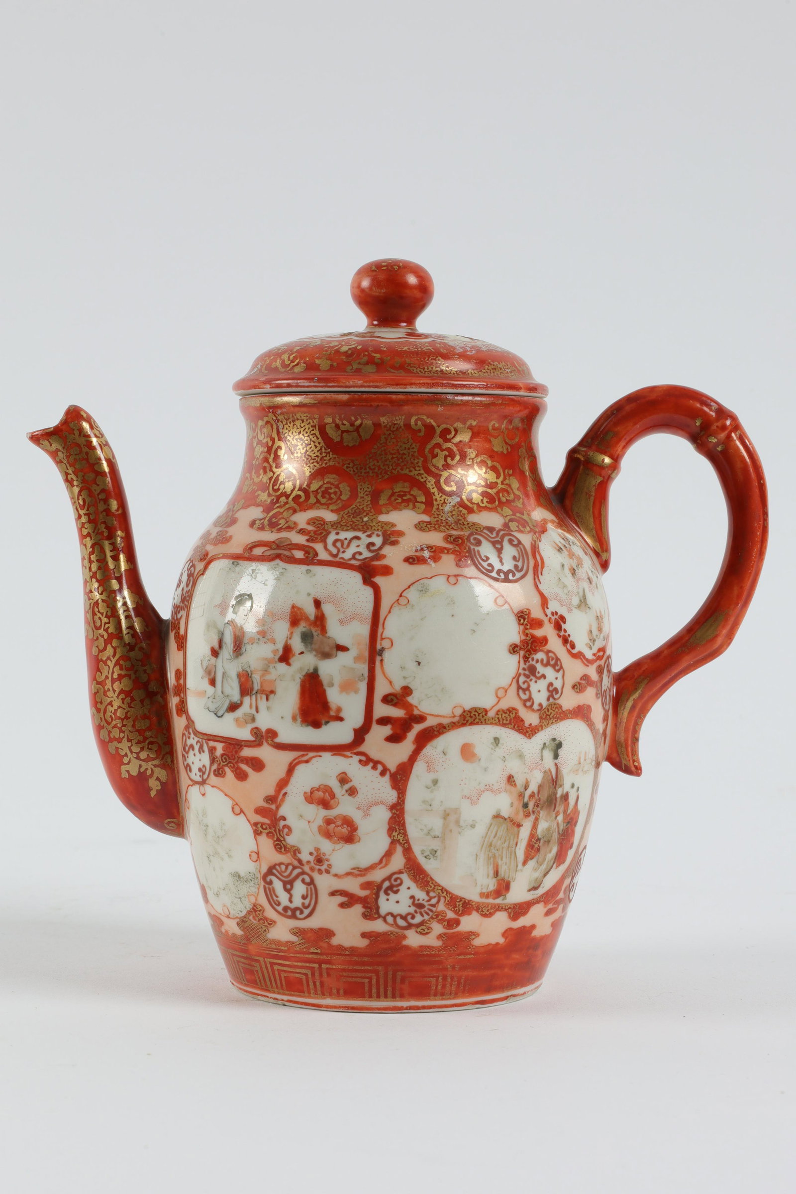 Antique Japanese Kutani Orange Gold Teapot Signed: Antique Japanese Kutani Orange and Gold Teapot Signed on base. Chips to lid and rim, please see photos. 6 inches H x 6 W.