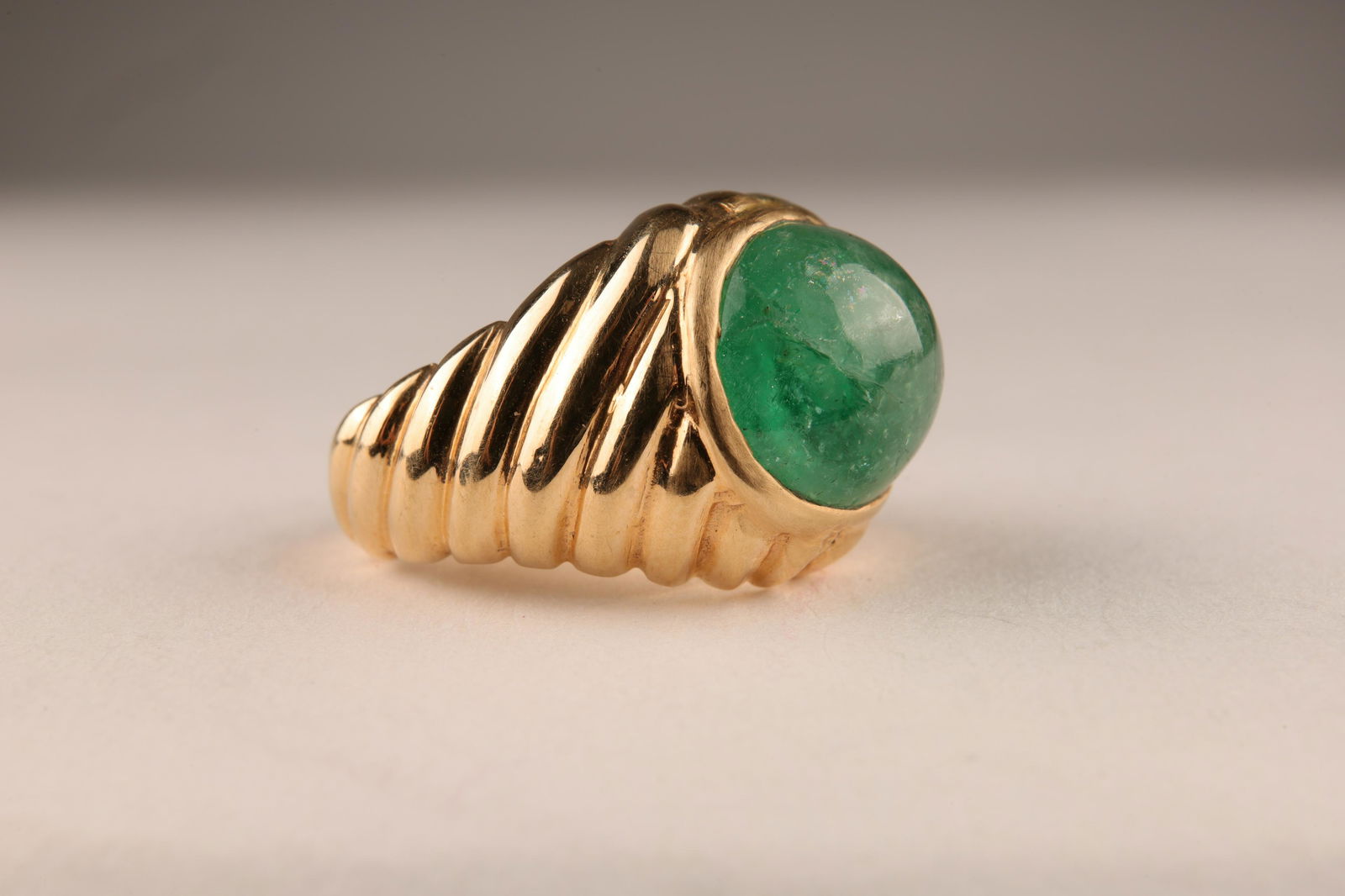 14K Yellow Gold and Bombe Emerald Ring Size 3 (1 of 6)
