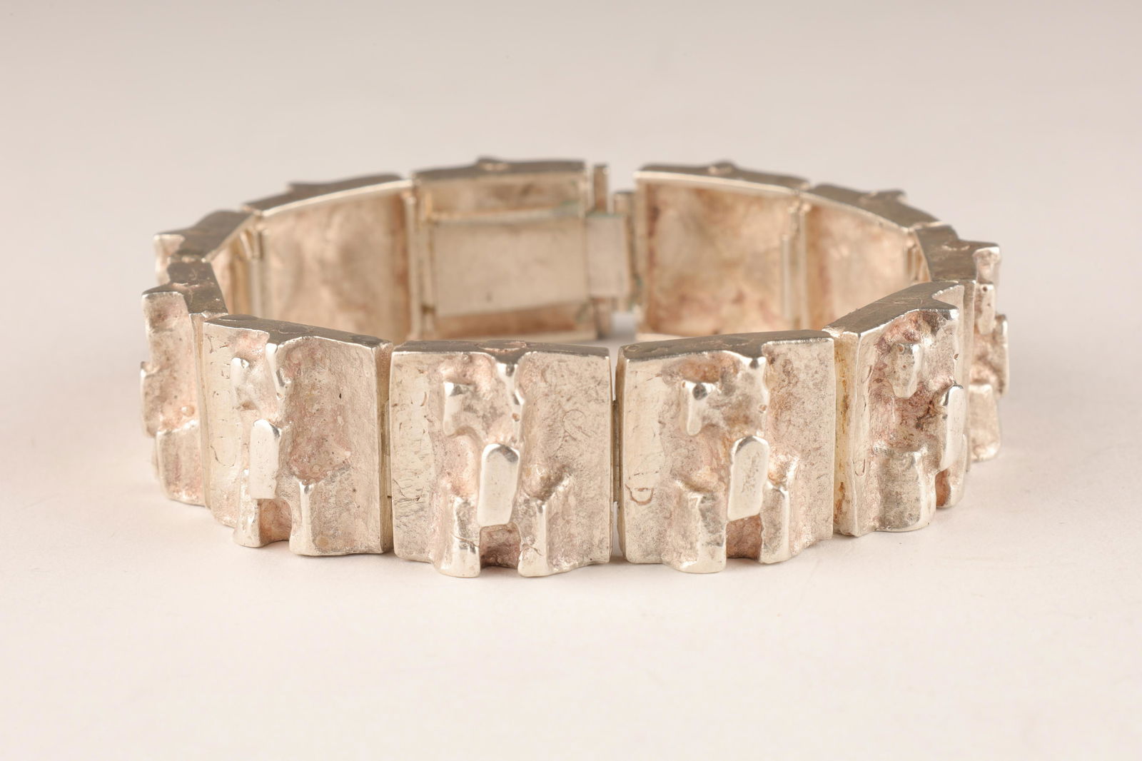 Signed Harry Abend Brutalist Sterling Bracelet (1 of 4)