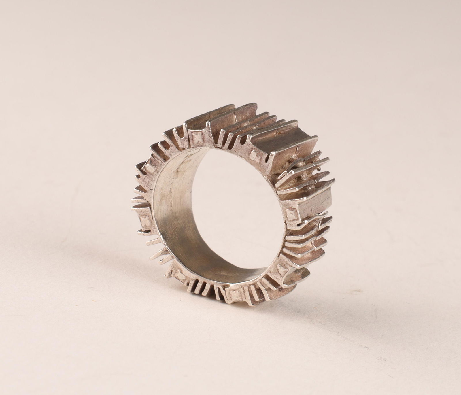 Rare Harry Abend Brutalist Sterling Ring (1 of 5)