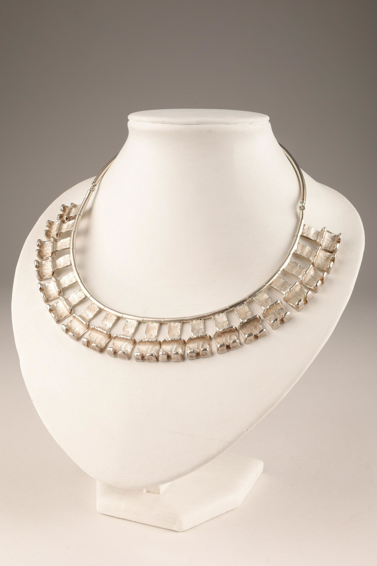 Rare Harry Abend Brutalist Sterling Bib Necklace (1 of 5)