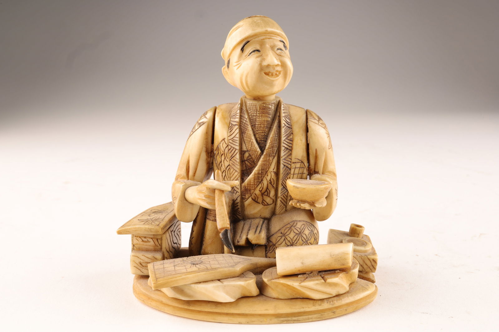 Antique Japanese Signed Okimono, Figure Painter (1 of 9)