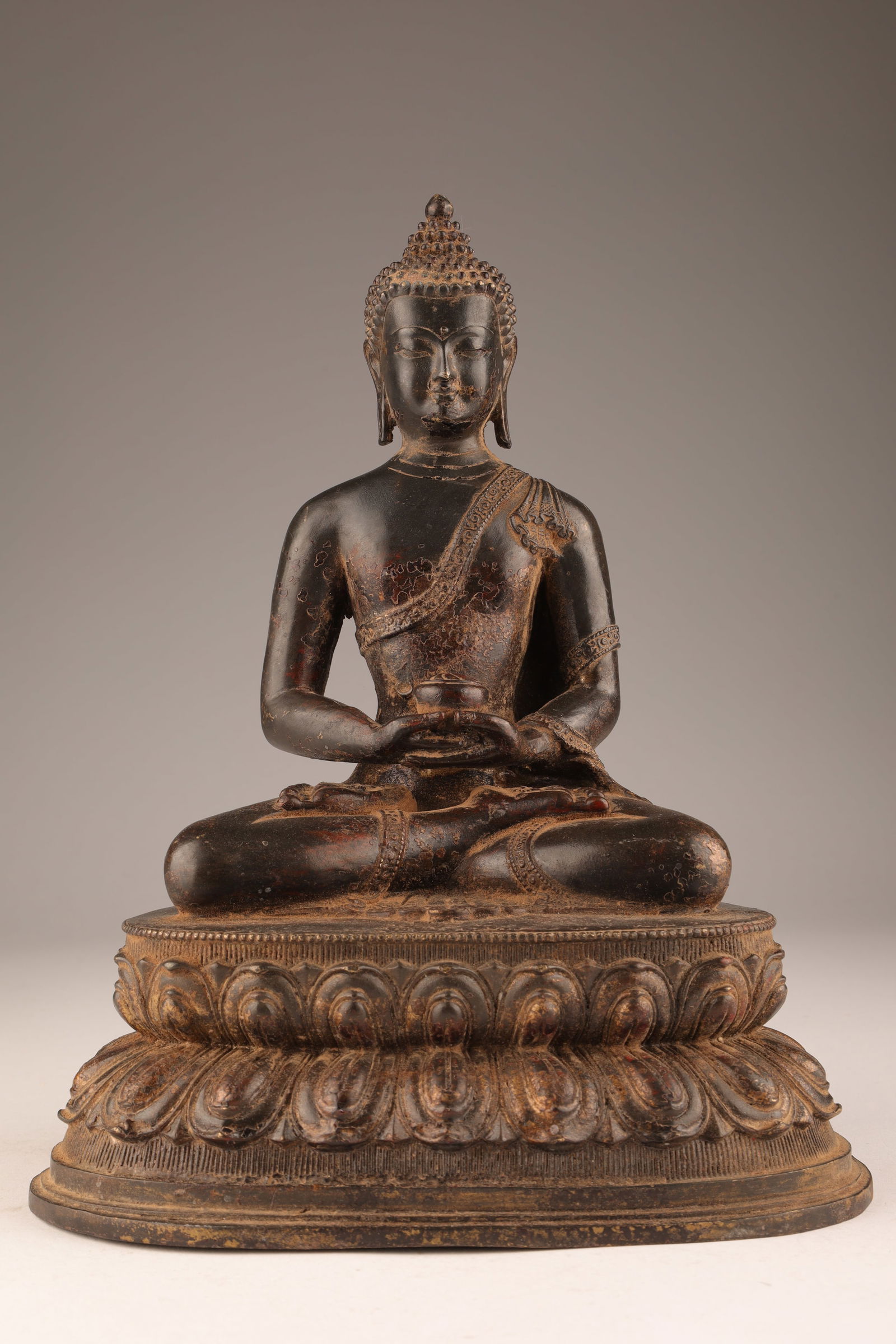 Antique Tibetan Shakyamuni Bronze Buddha Sculpture (1 of 8)