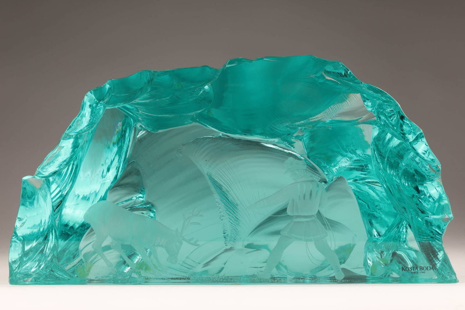 Vicke Lindstrand Kosta Boda Art Glass Sculpture Auction