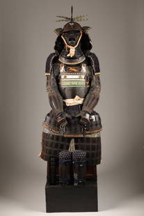 Antique Japanese Samurai Armour Signed Myochin: Sengoku-Momoyama Era (1450-1600) precious and signed samurai armor from famous armorer family Myochin (active from Heian era, 794 after J.C.). The Gomai dou (5 pieces of dou Gusoku) is all decorated w
