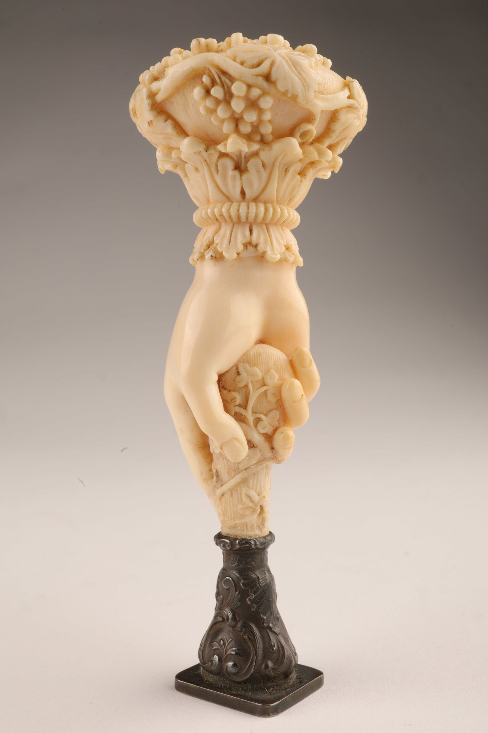 Antique 19th C Finely Carved Silver Desk Wax Seal (1 of 10)