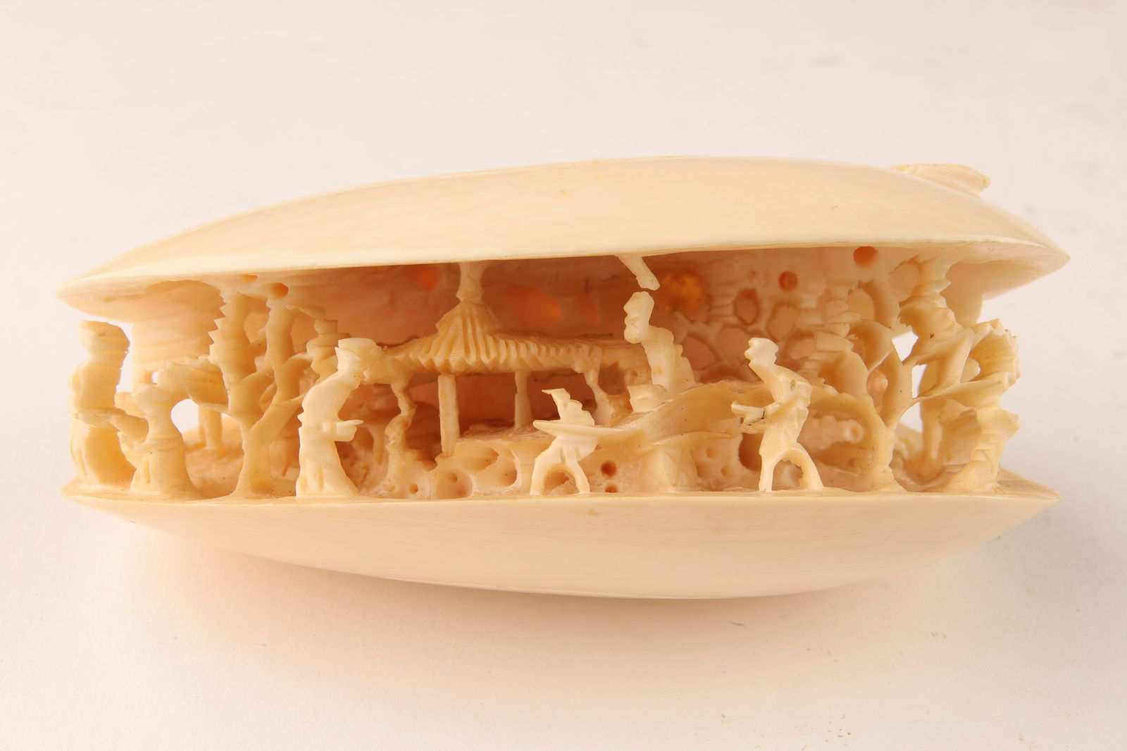 Chinese Carved Clam Shell Figures in Landscape (1 of 9)