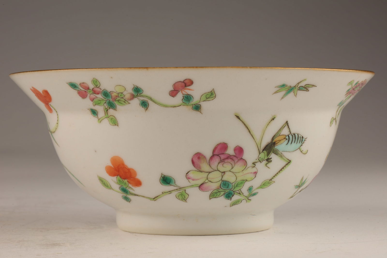 Antique Chinese Signed Footed Bowl (1 of 8)