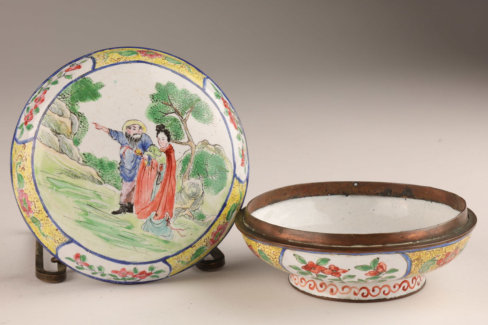 Antique Signed Chinese Canton Enamel Trinket Box (1 of 9)