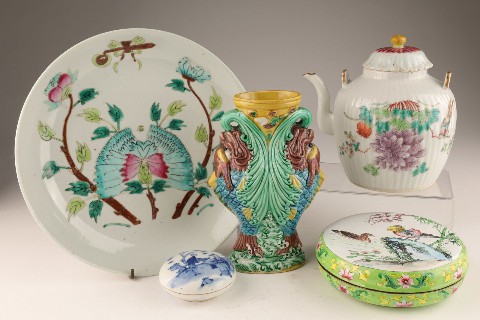 Collection Antique Chinese Porcelain, Enamel Items (1 of 13)
