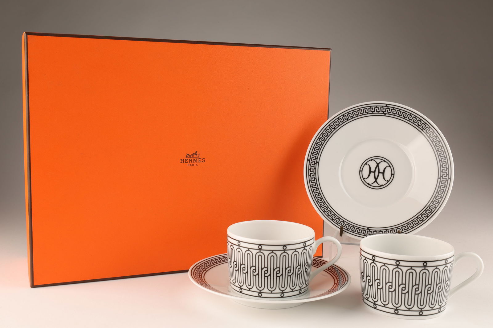 Set Hermes Porcelain H Deco Tea Cups And Saucers (1 of 8)